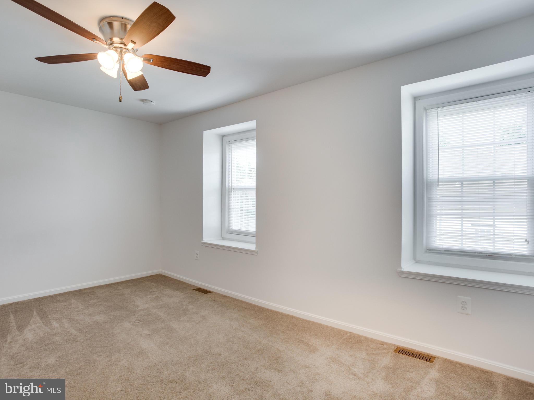 CROFTON MEWS CONDO - Residential Lease