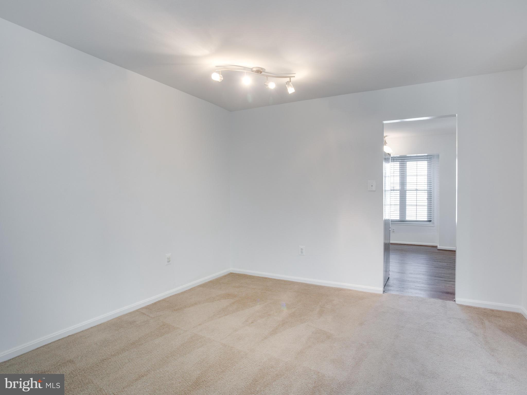 CROFTON MEWS CONDO - Residential Lease