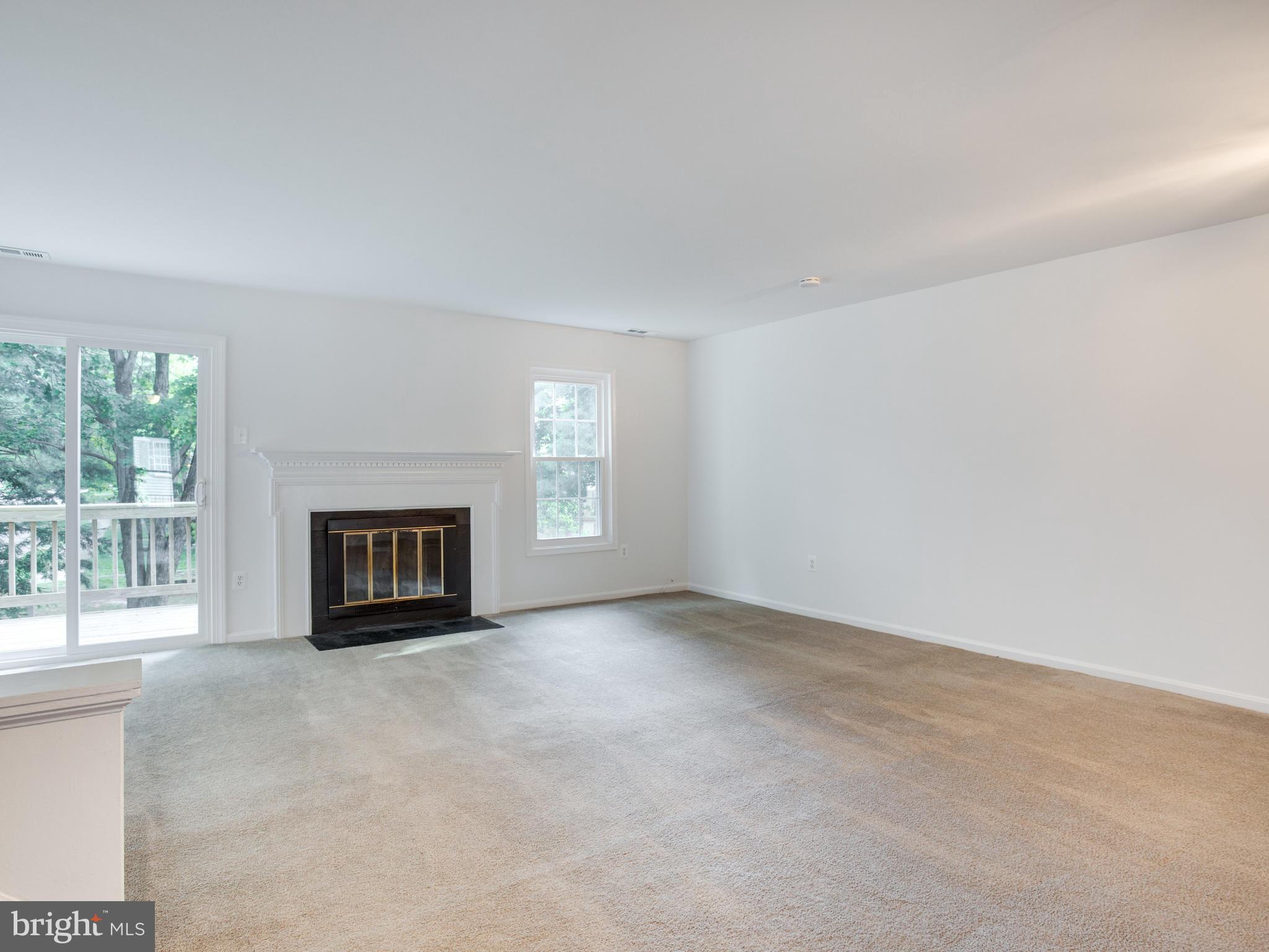 CROFTON MEWS CONDO - Residential Lease