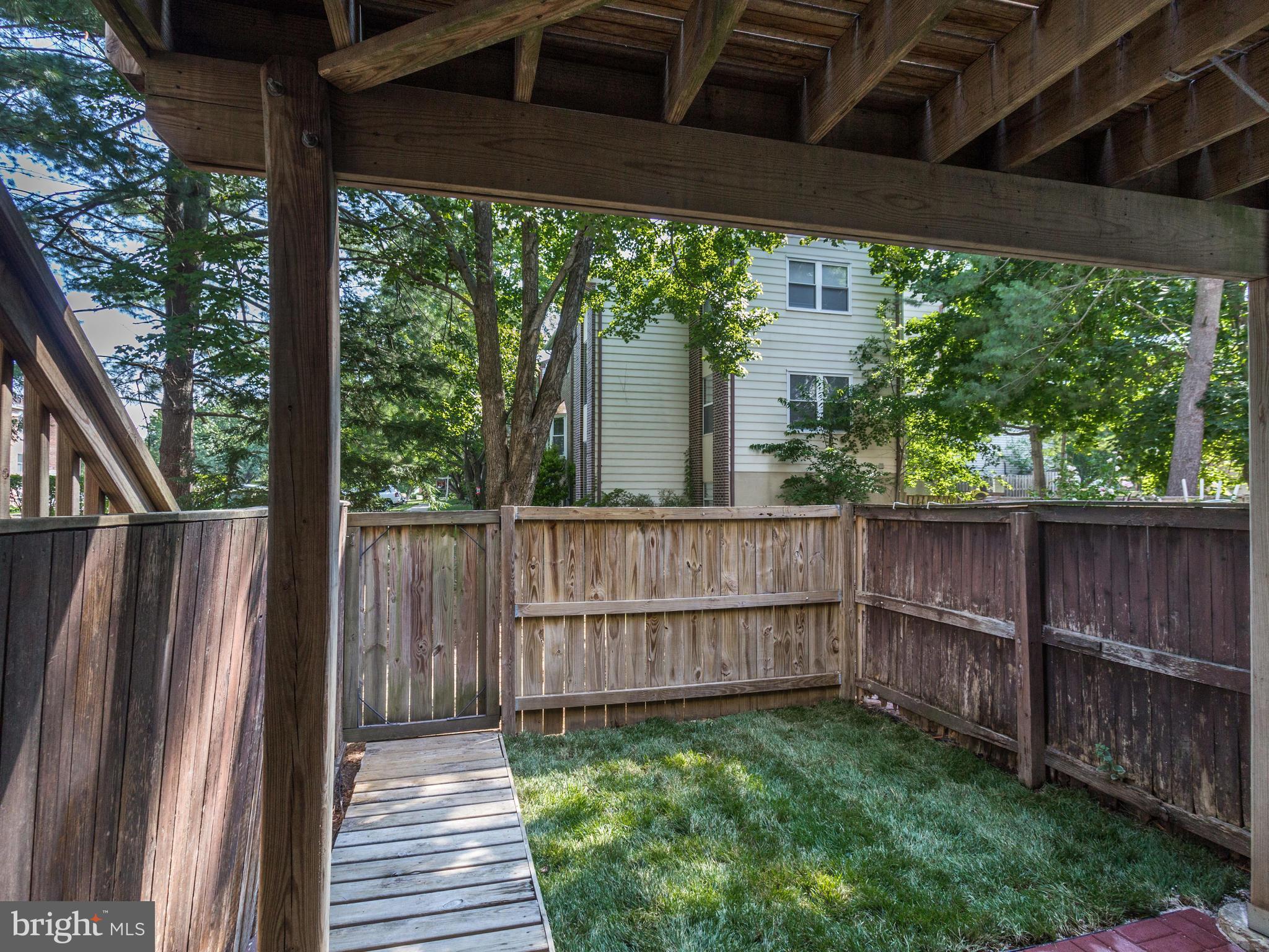 CROFTON MEWS CONDO - Residential Lease