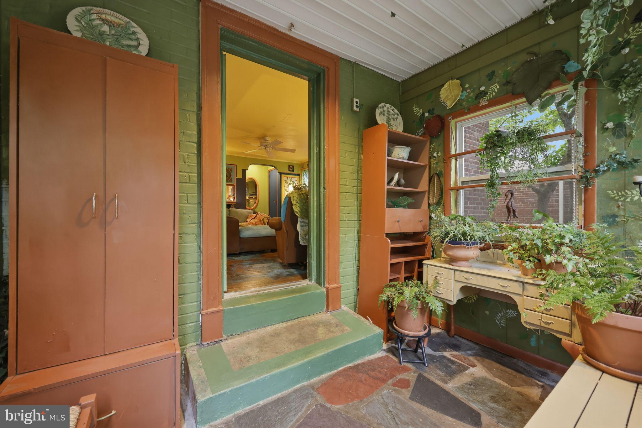 SOMERTON - Residential
