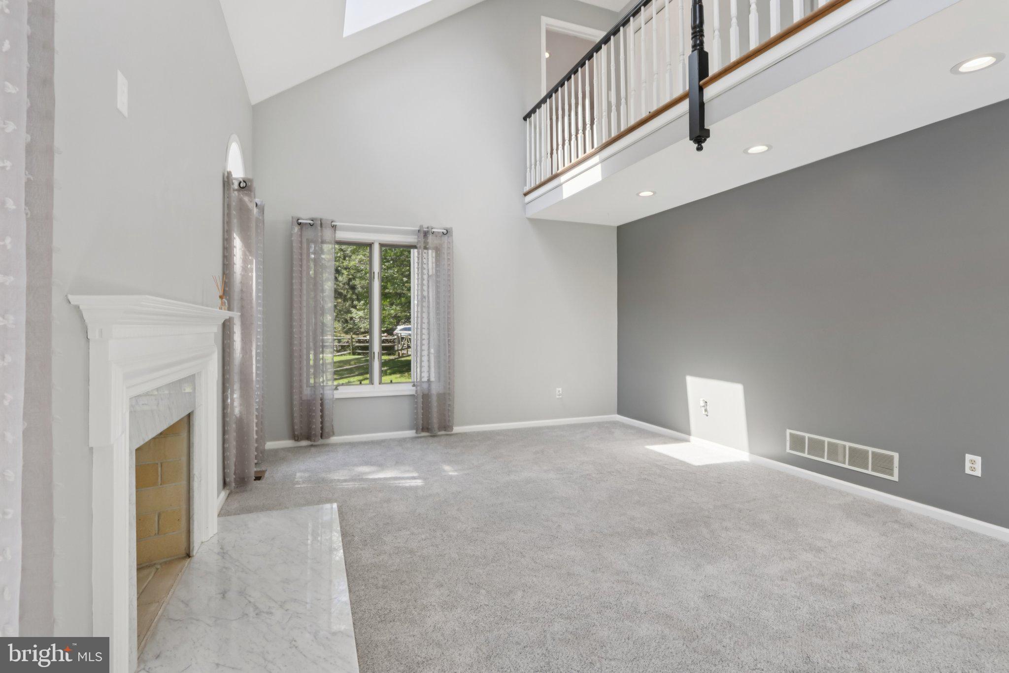 SPRING OAK ESTS - Residential