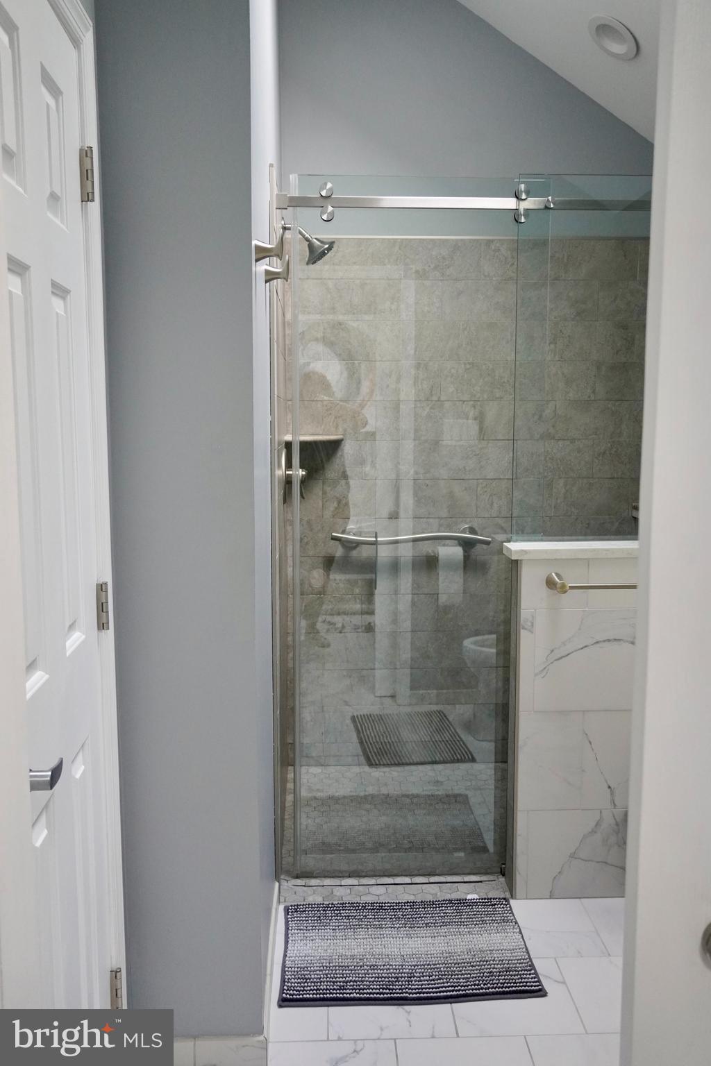 SPRING OAK ESTS - Residential