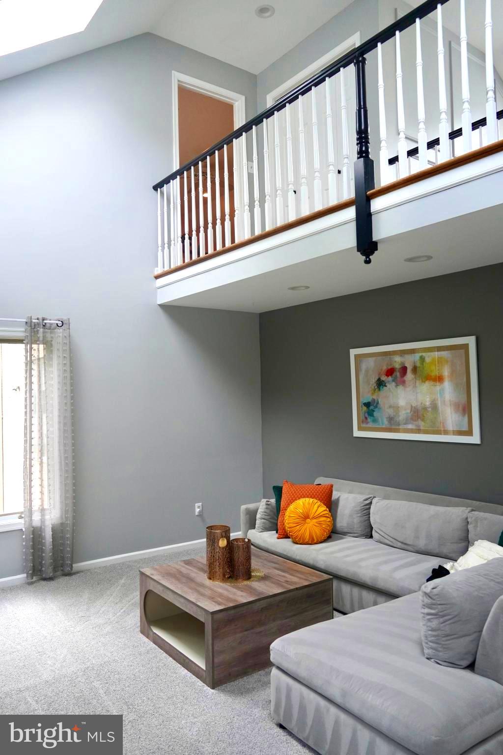 SPRING OAK ESTS - Residential