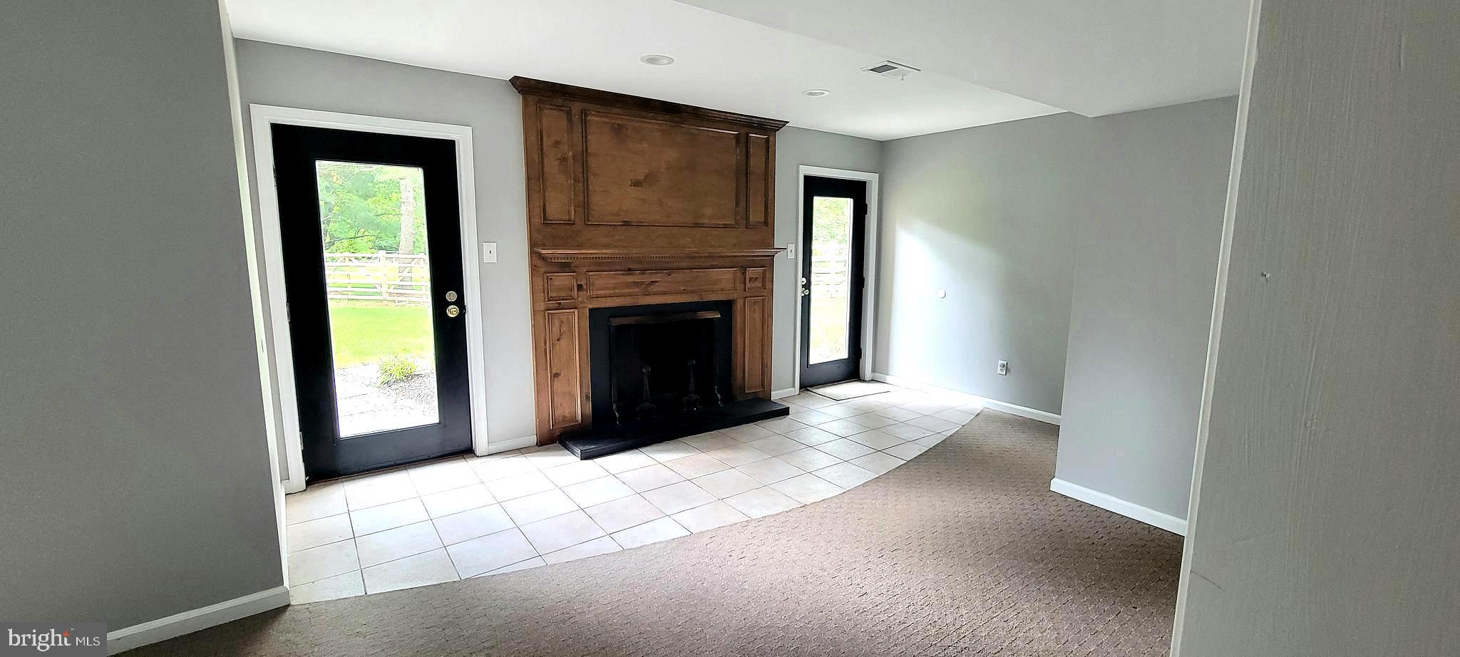 SPRING OAK ESTS - Residential