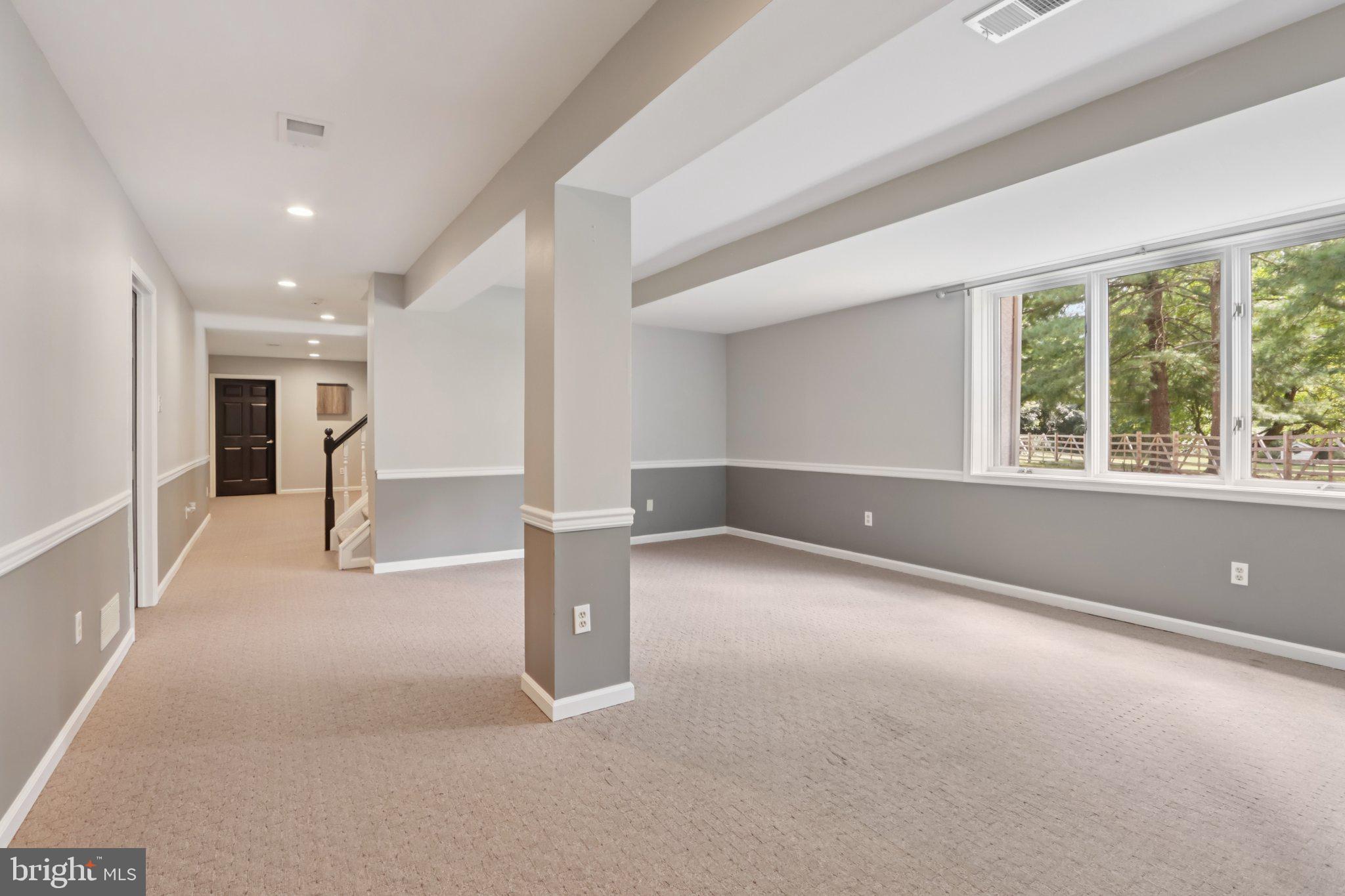 SPRING OAK ESTS - Residential