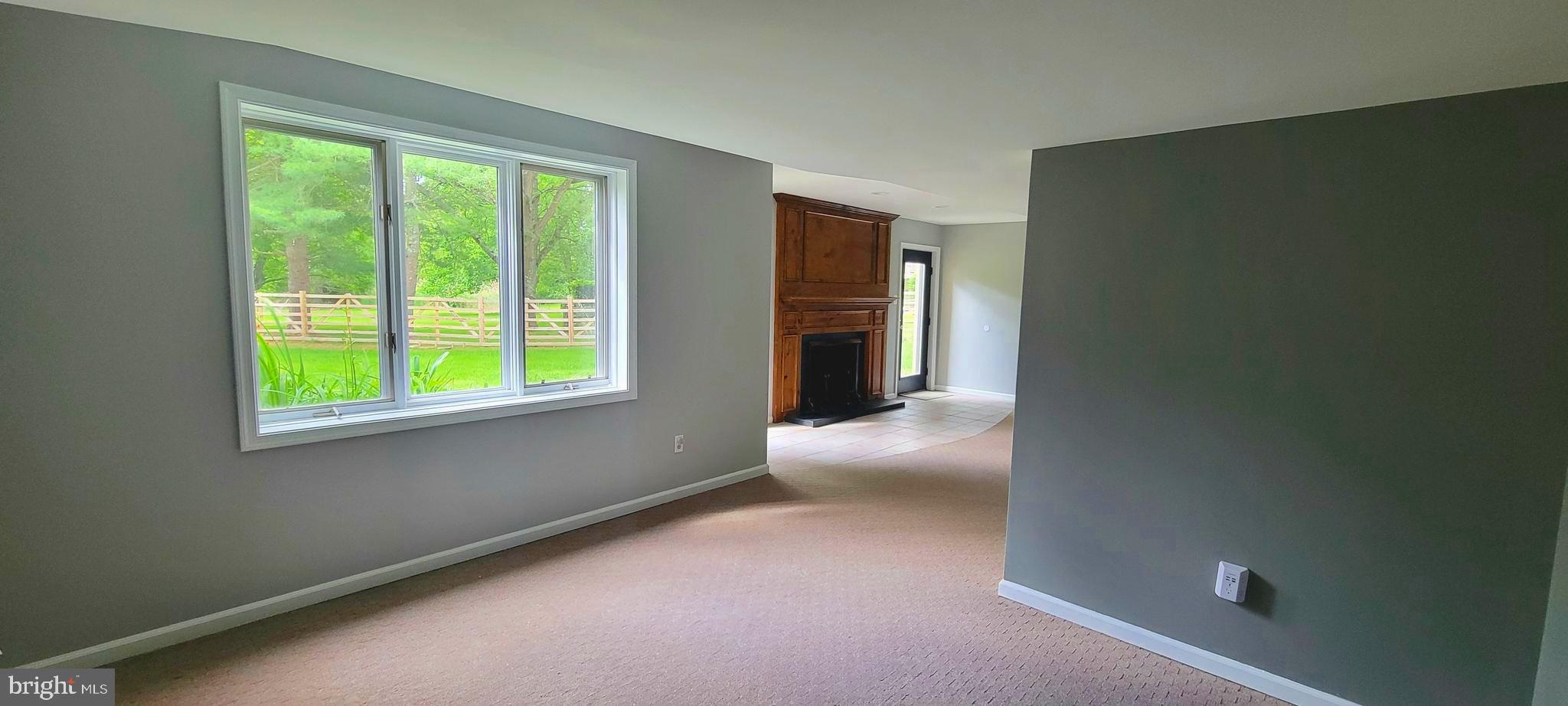 SPRING OAK ESTS - Residential