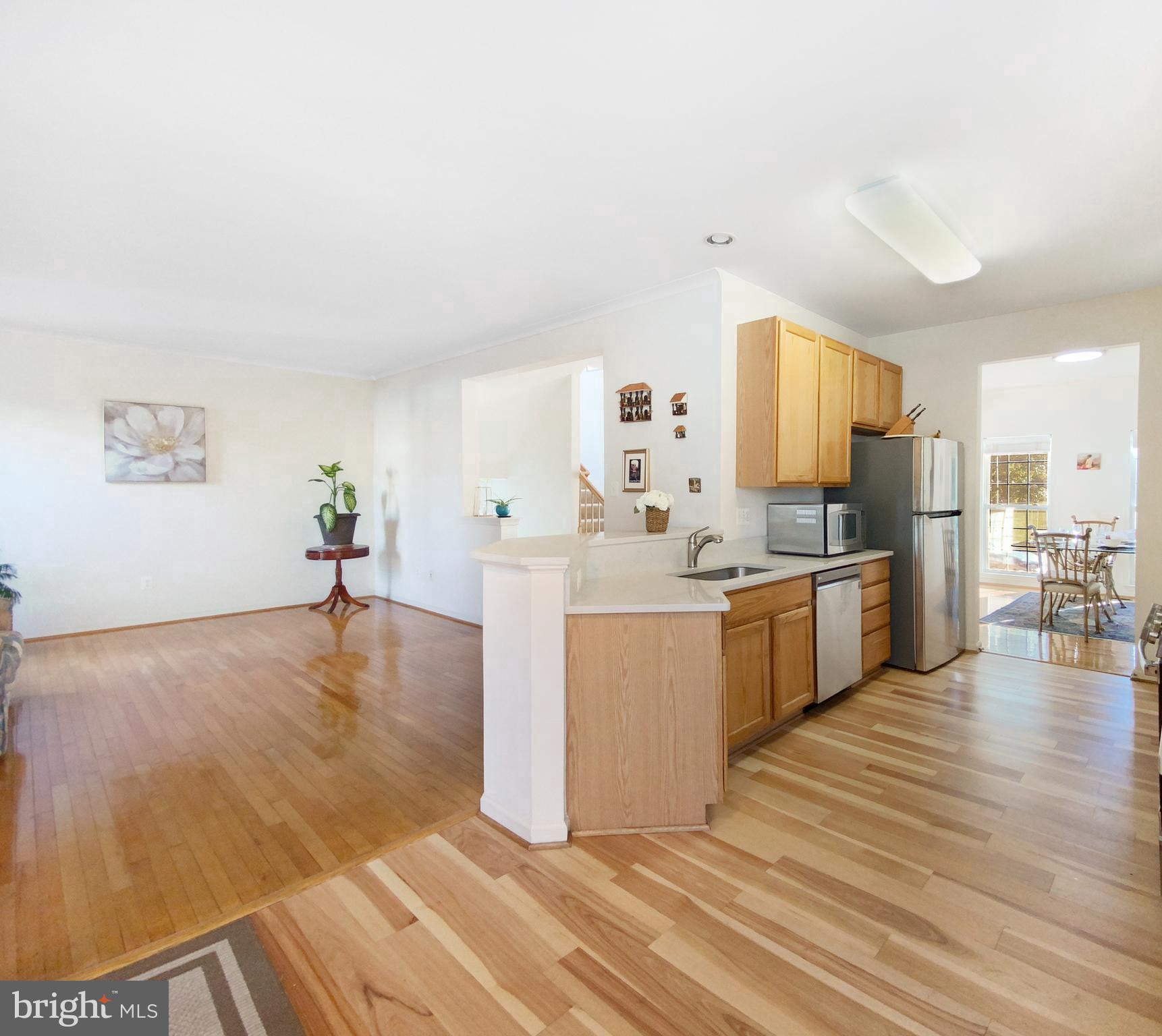 KINGS CROSSING - Residential