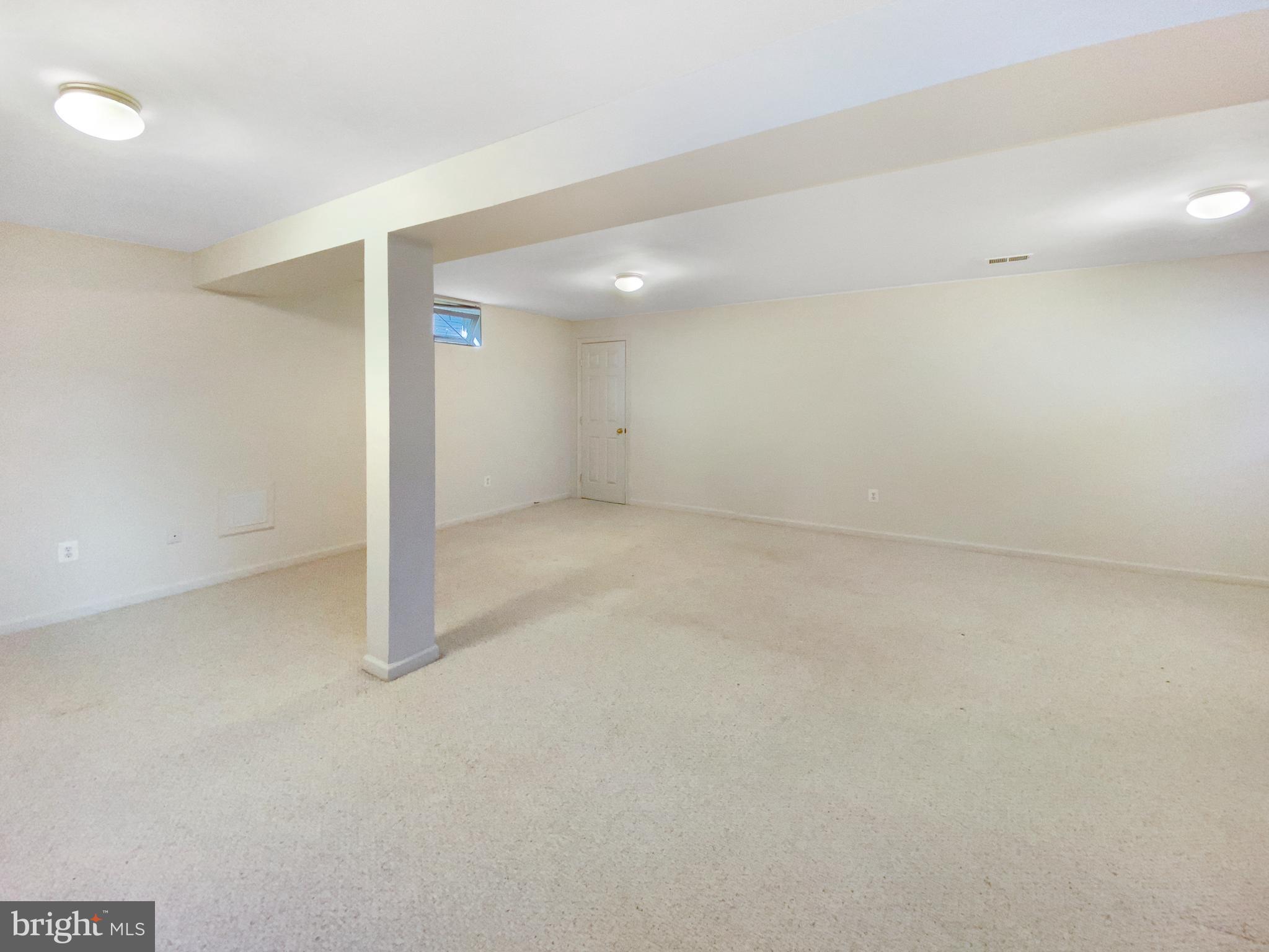 KINGS CROSSING - Residential