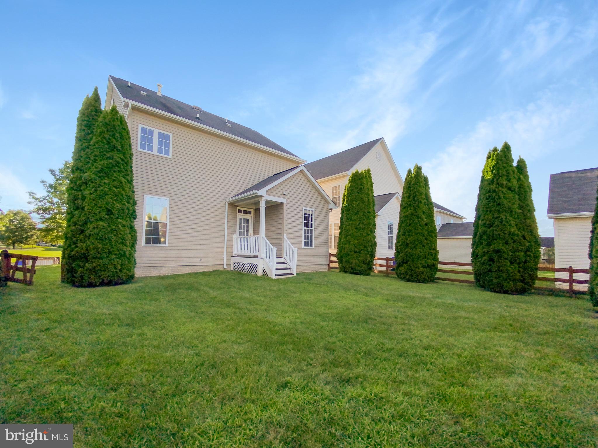 KINGS CROSSING - Residential