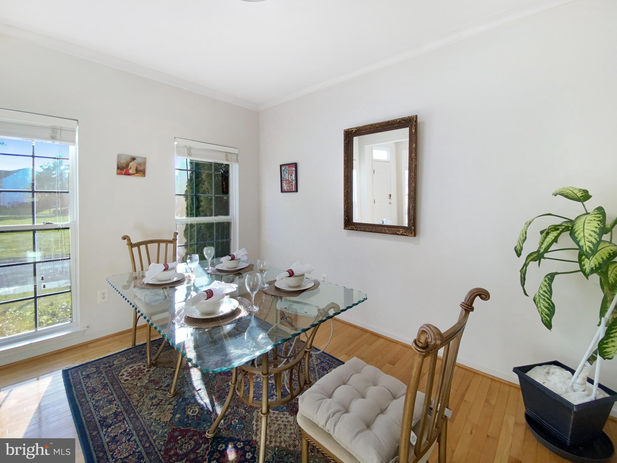 KINGS CROSSING - Residential