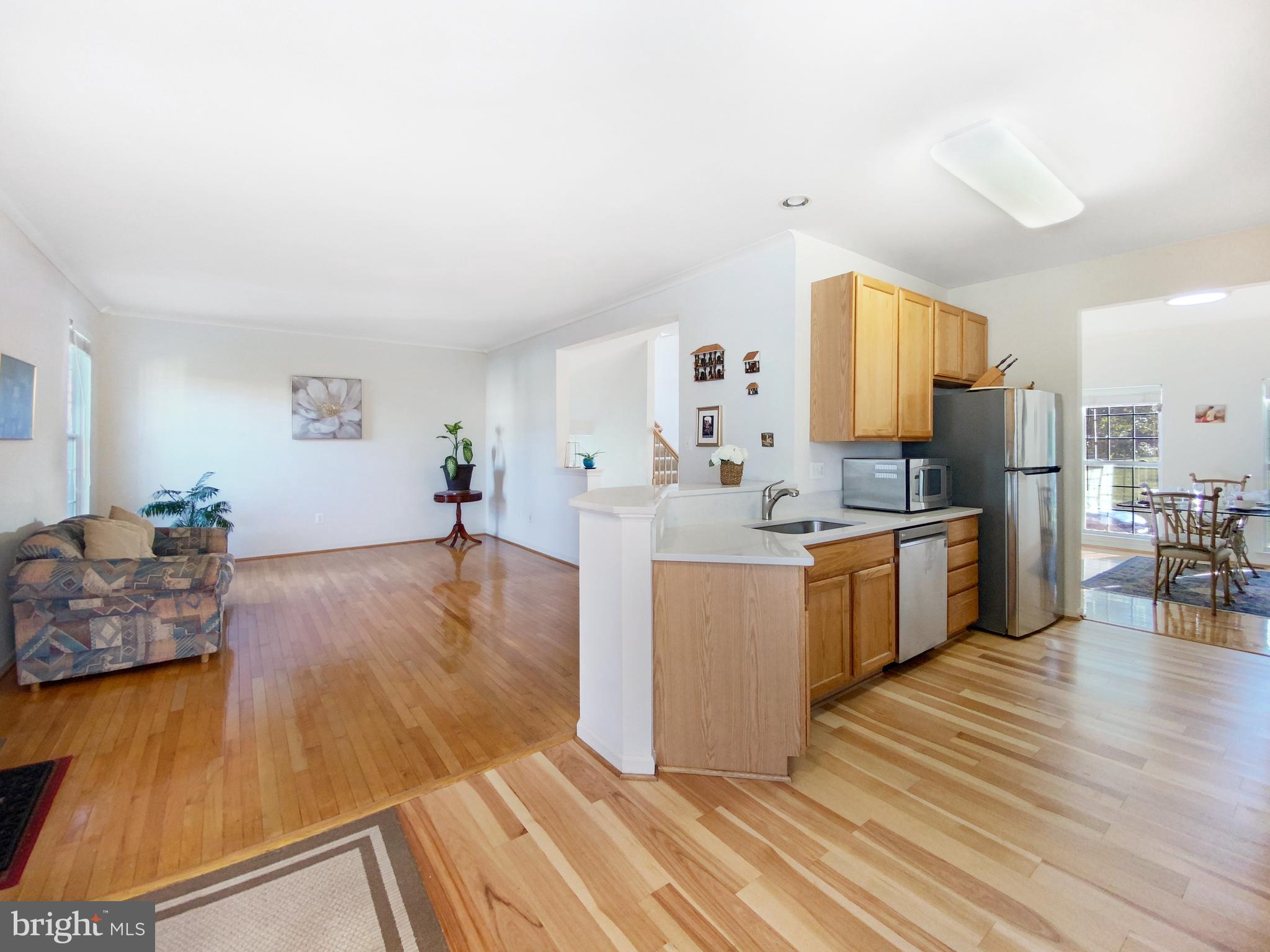 KINGS CROSSING - Residential