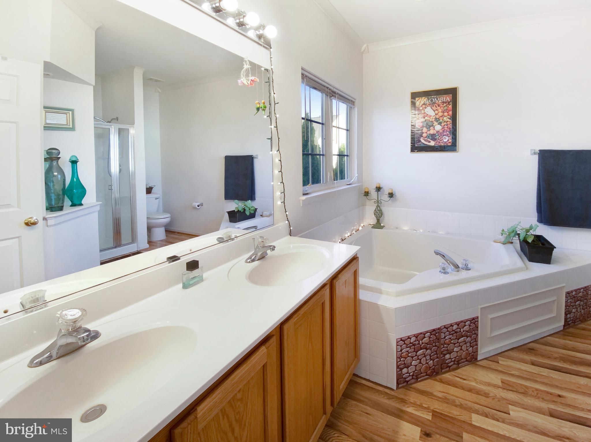 KINGS CROSSING - Residential