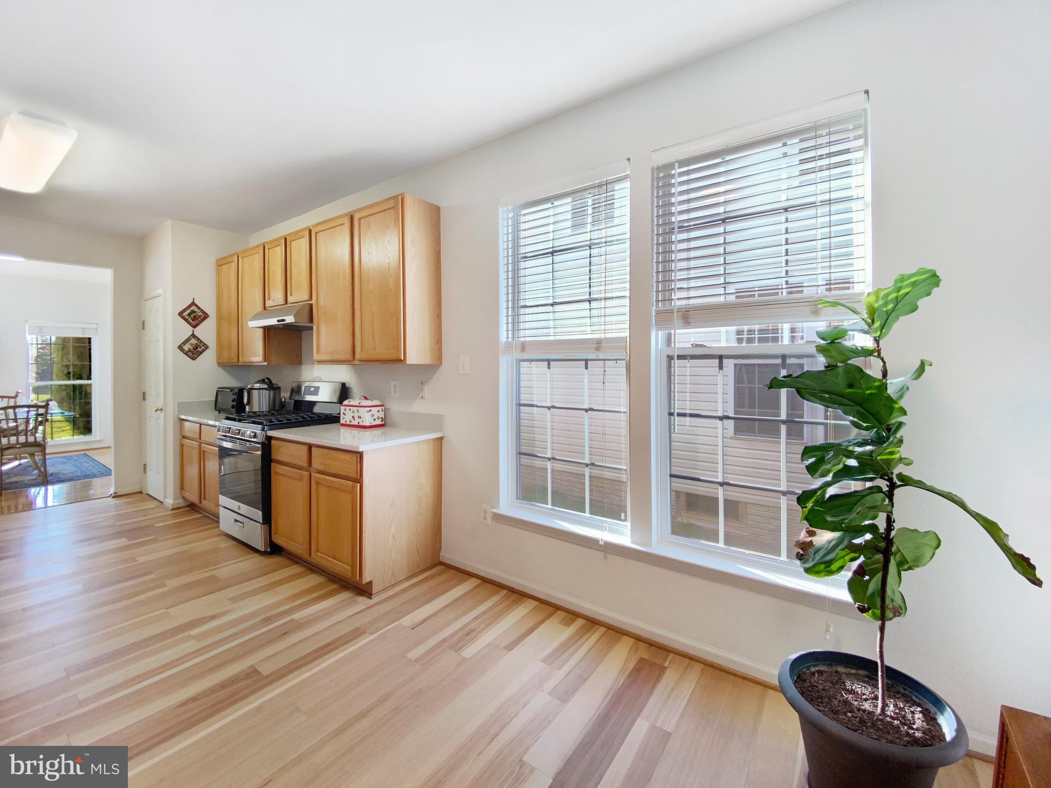 KINGS CROSSING - Residential