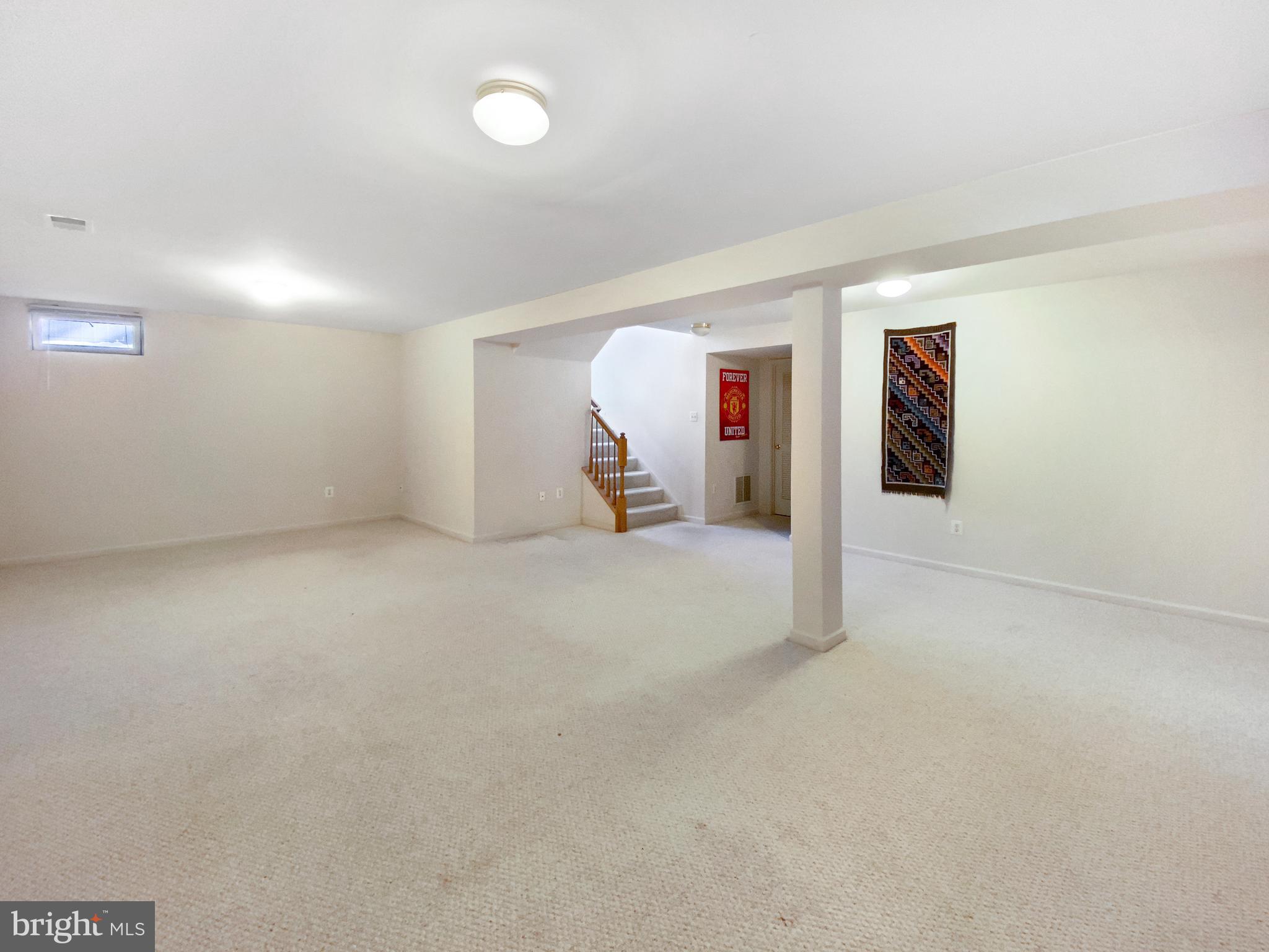 KINGS CROSSING - Residential