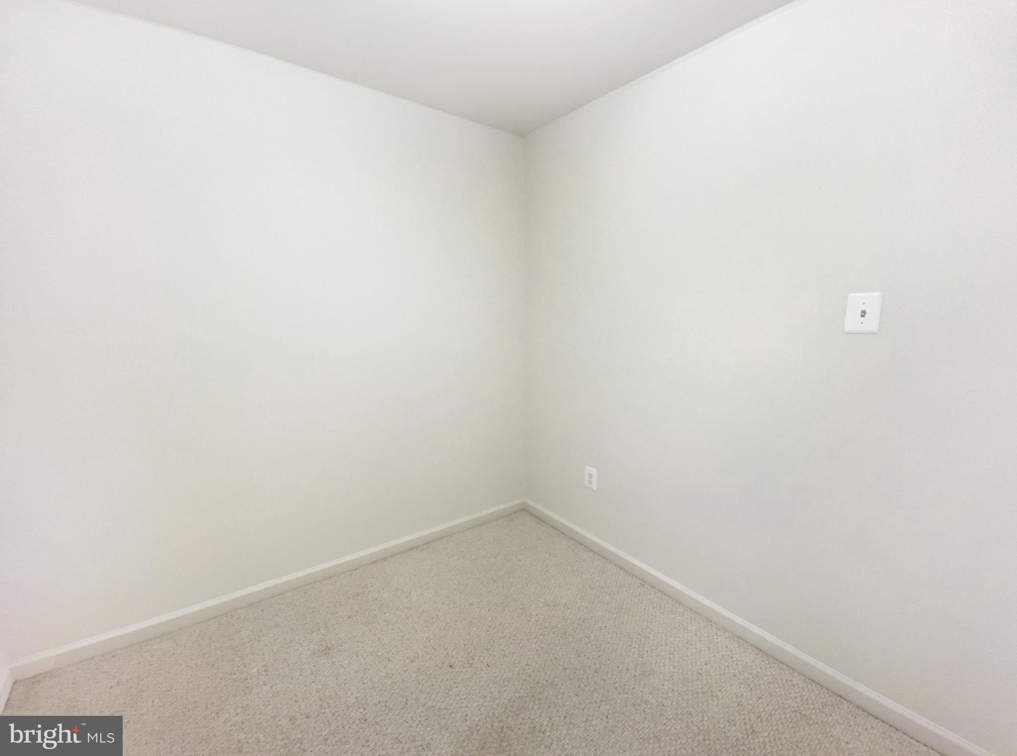 KINGS CROSSING - Residential