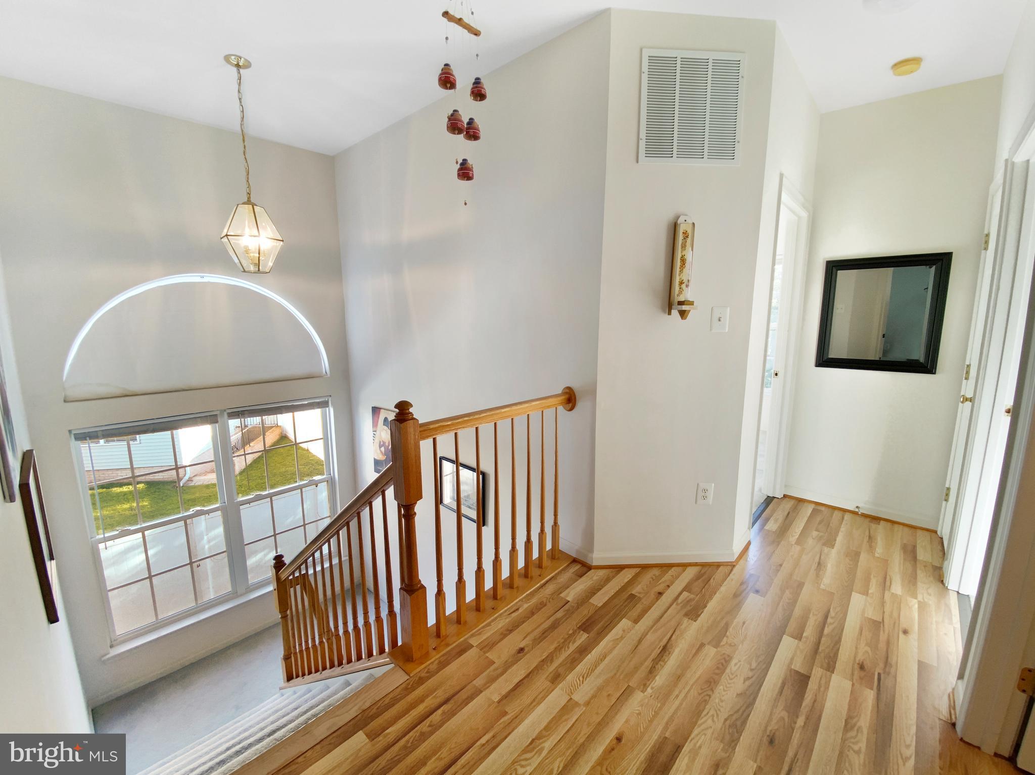 KINGS CROSSING - Residential