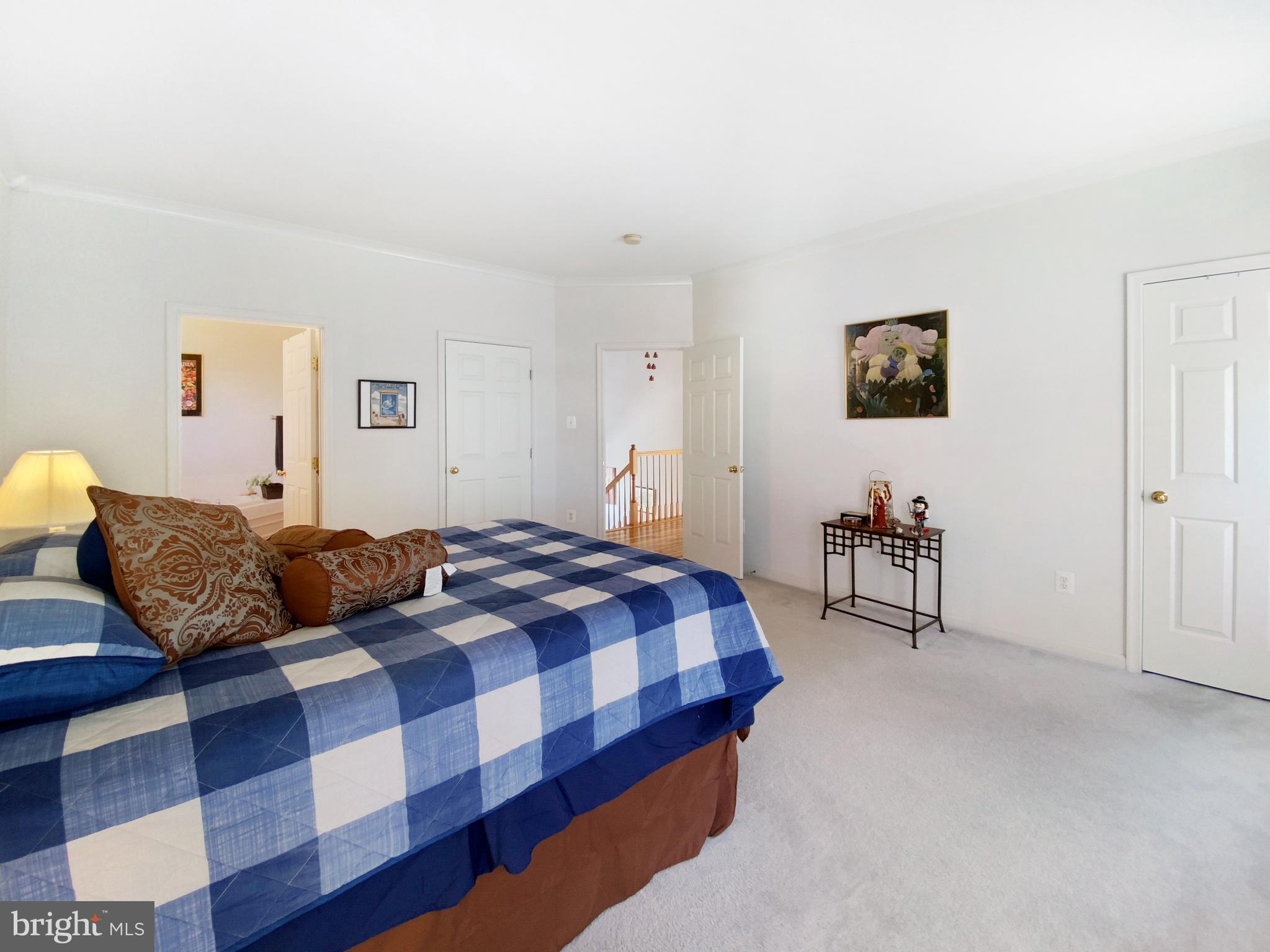 KINGS CROSSING - Residential