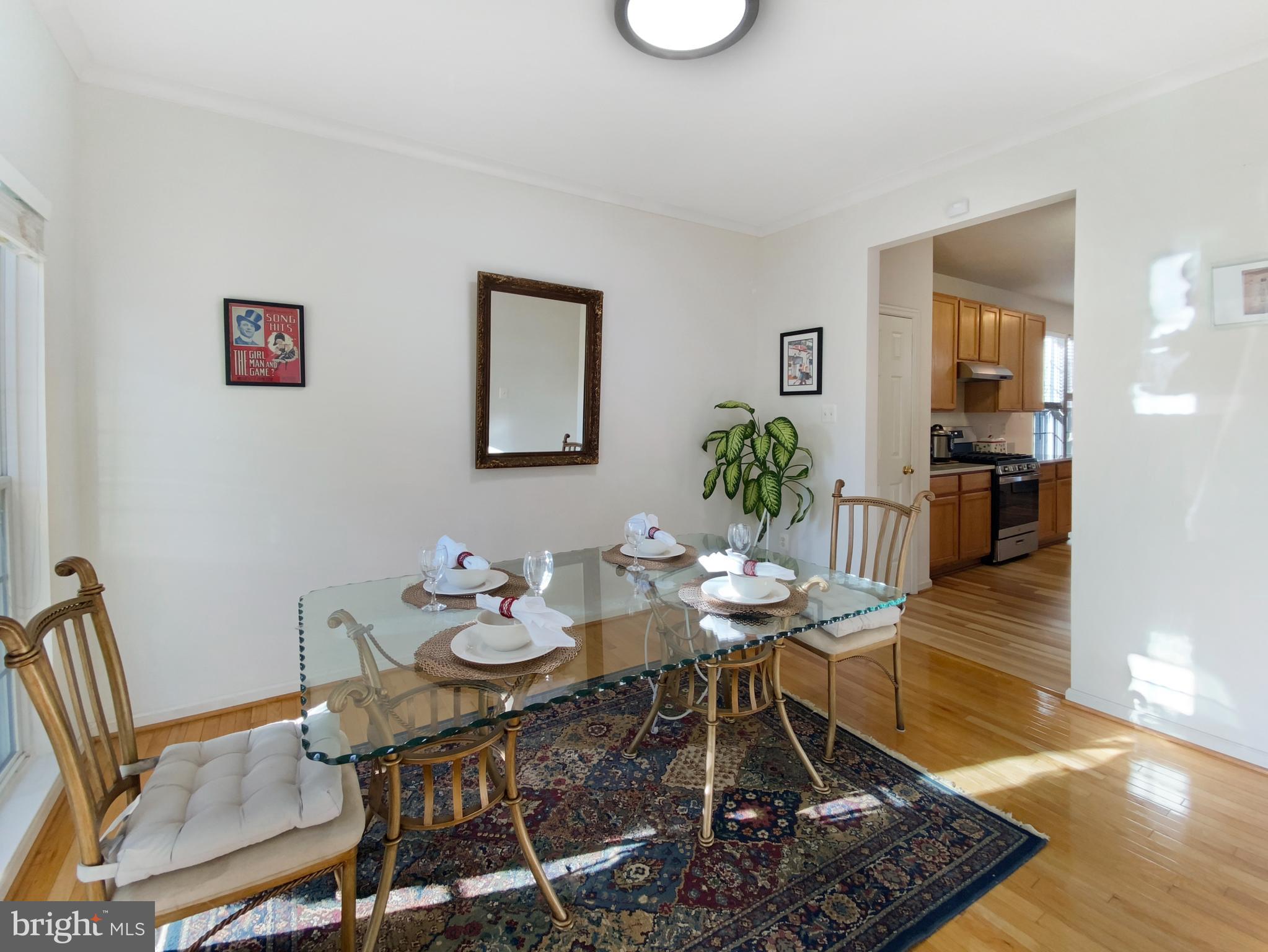 KINGS CROSSING - Residential