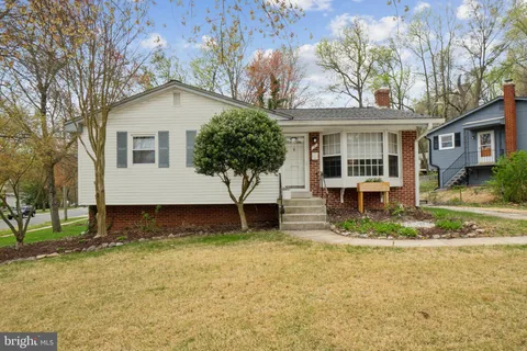1 Orange Court, Greenbelt, MD MLS: MDPG2147096