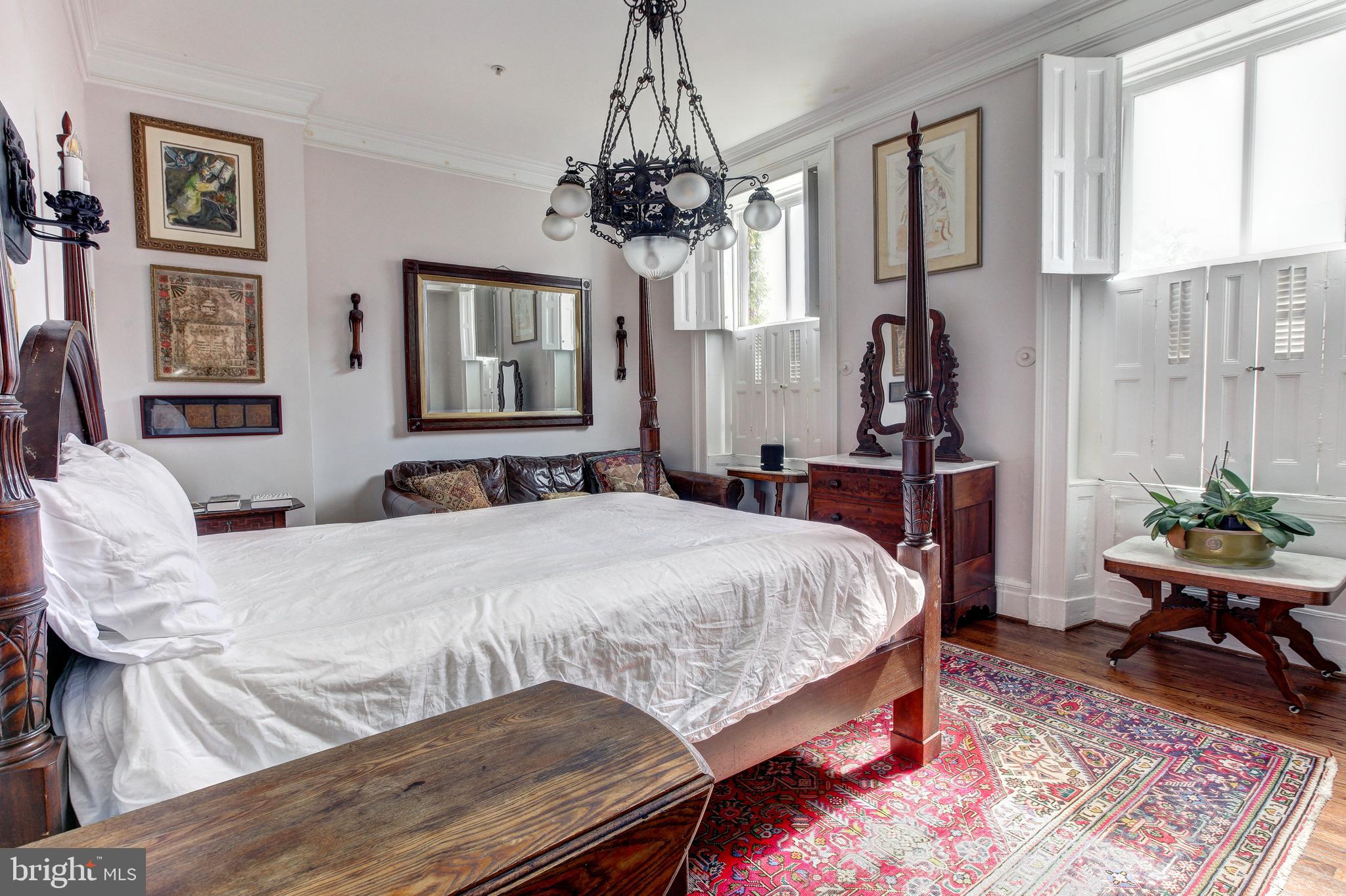 MOUNT VERNON PLACE HISTORIC DISTRICT - Commercial Sale