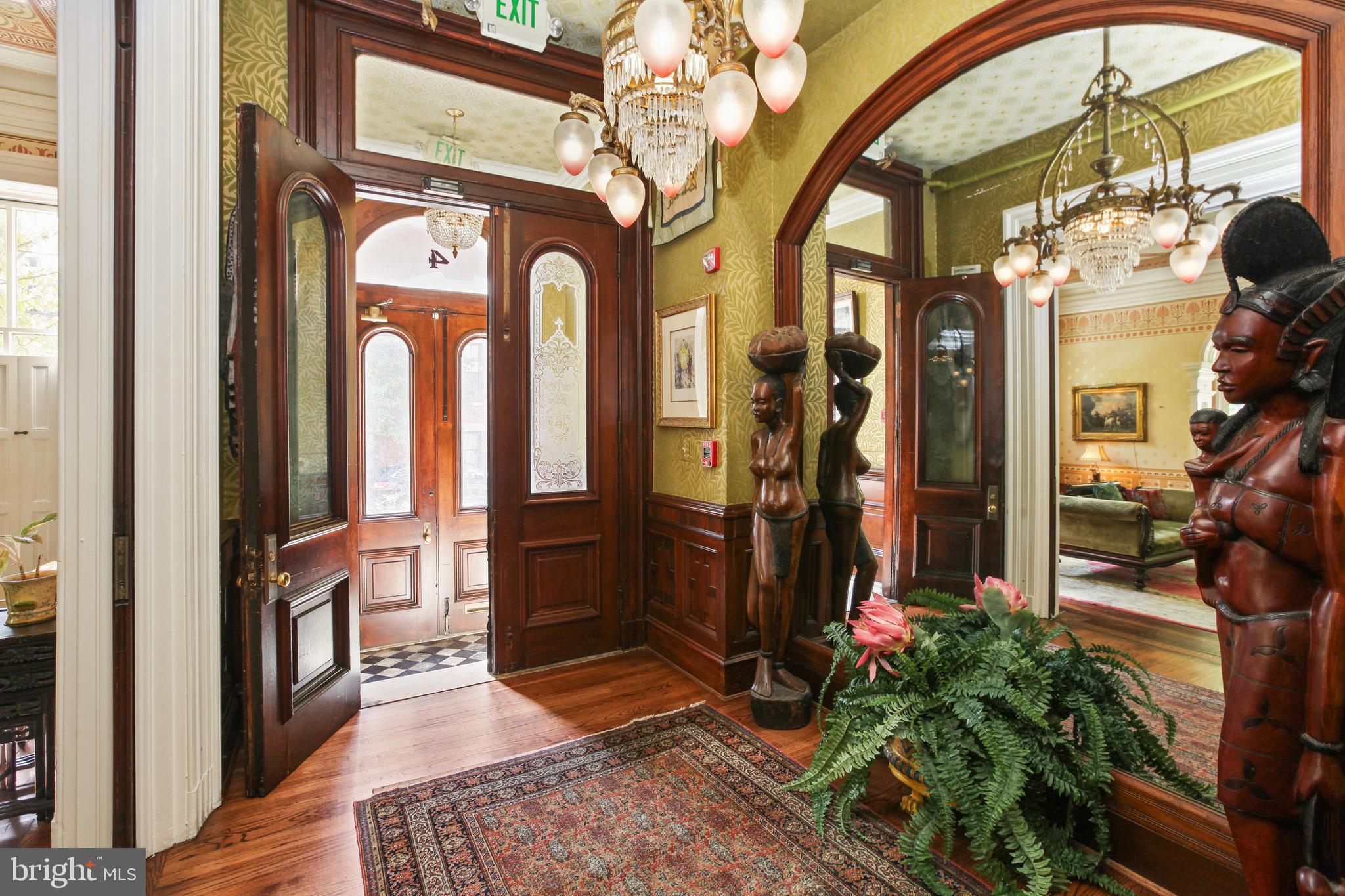 MOUNT VERNON PLACE HISTORIC DISTRICT - Commercial Sale