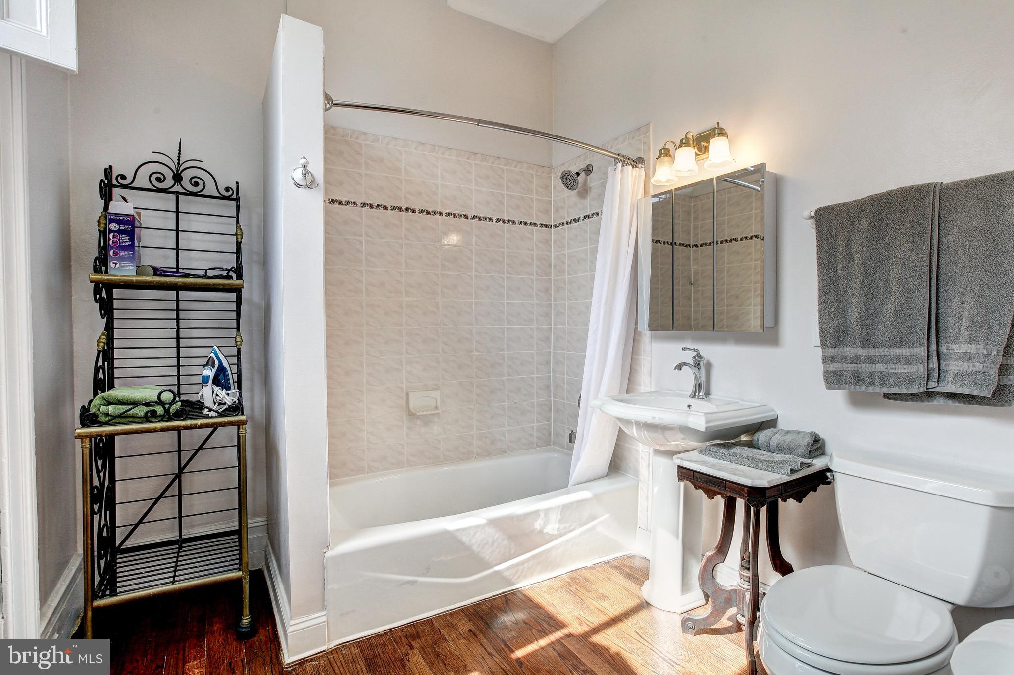 MOUNT VERNON PLACE HISTORIC DISTRICT - Commercial Sale