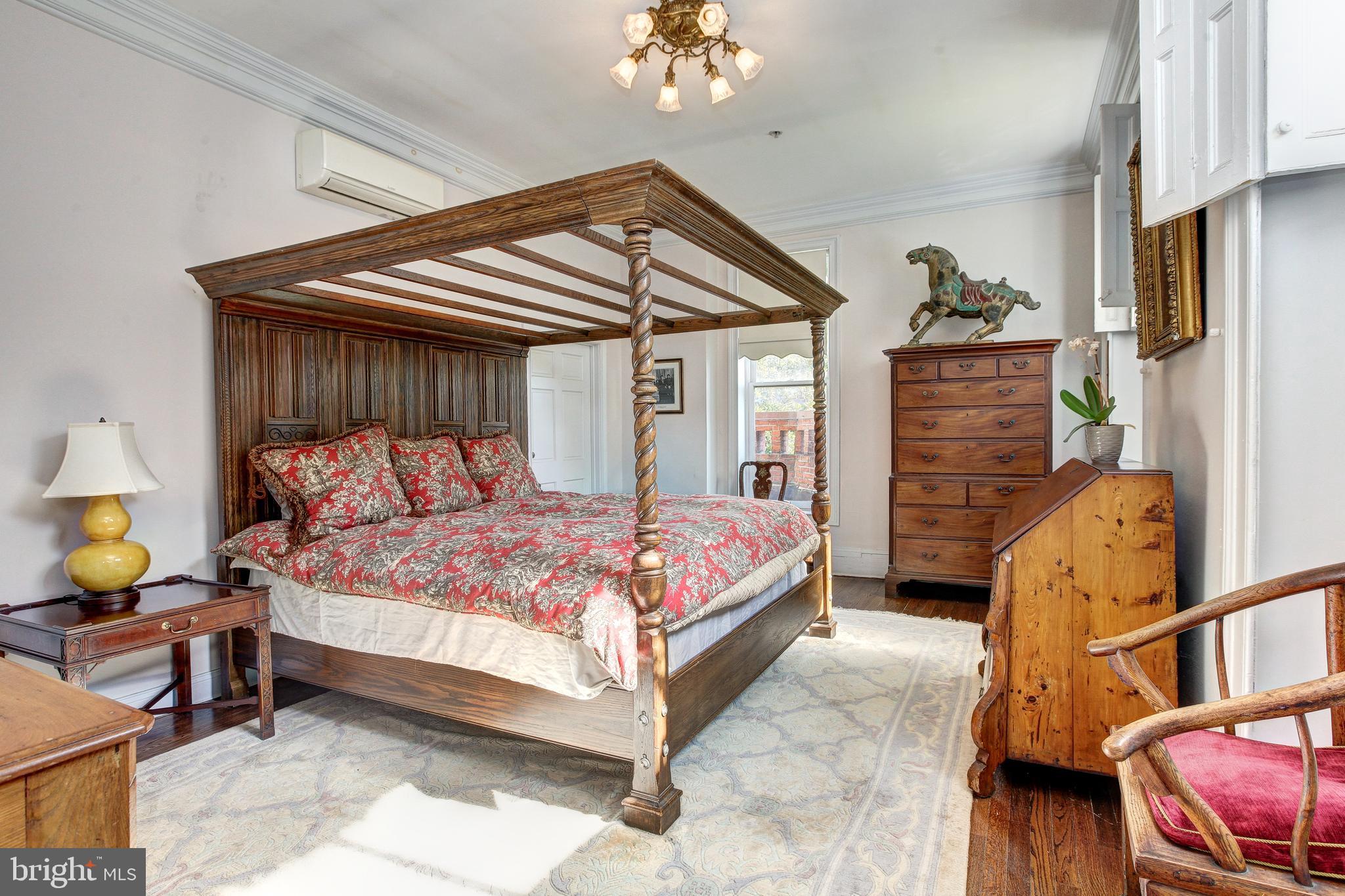 MOUNT VERNON PLACE HISTORIC DISTRICT - Commercial Sale