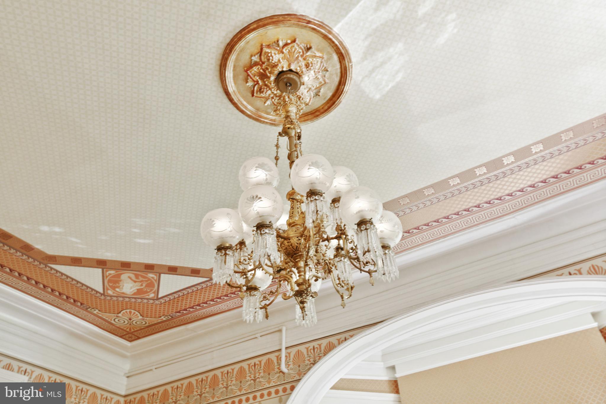 MOUNT VERNON PLACE HISTORIC DISTRICT - Commercial Sale