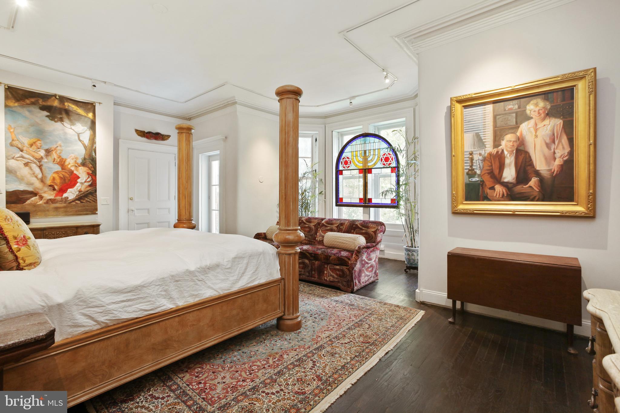 MOUNT VERNON PLACE HISTORIC DISTRICT - Commercial Sale