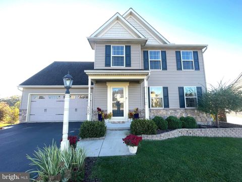 385 RIVIERA STREET MOUNT WOLF PA 17347