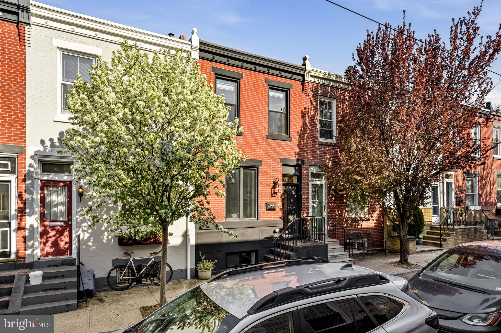 831 N STILLMAN STREET