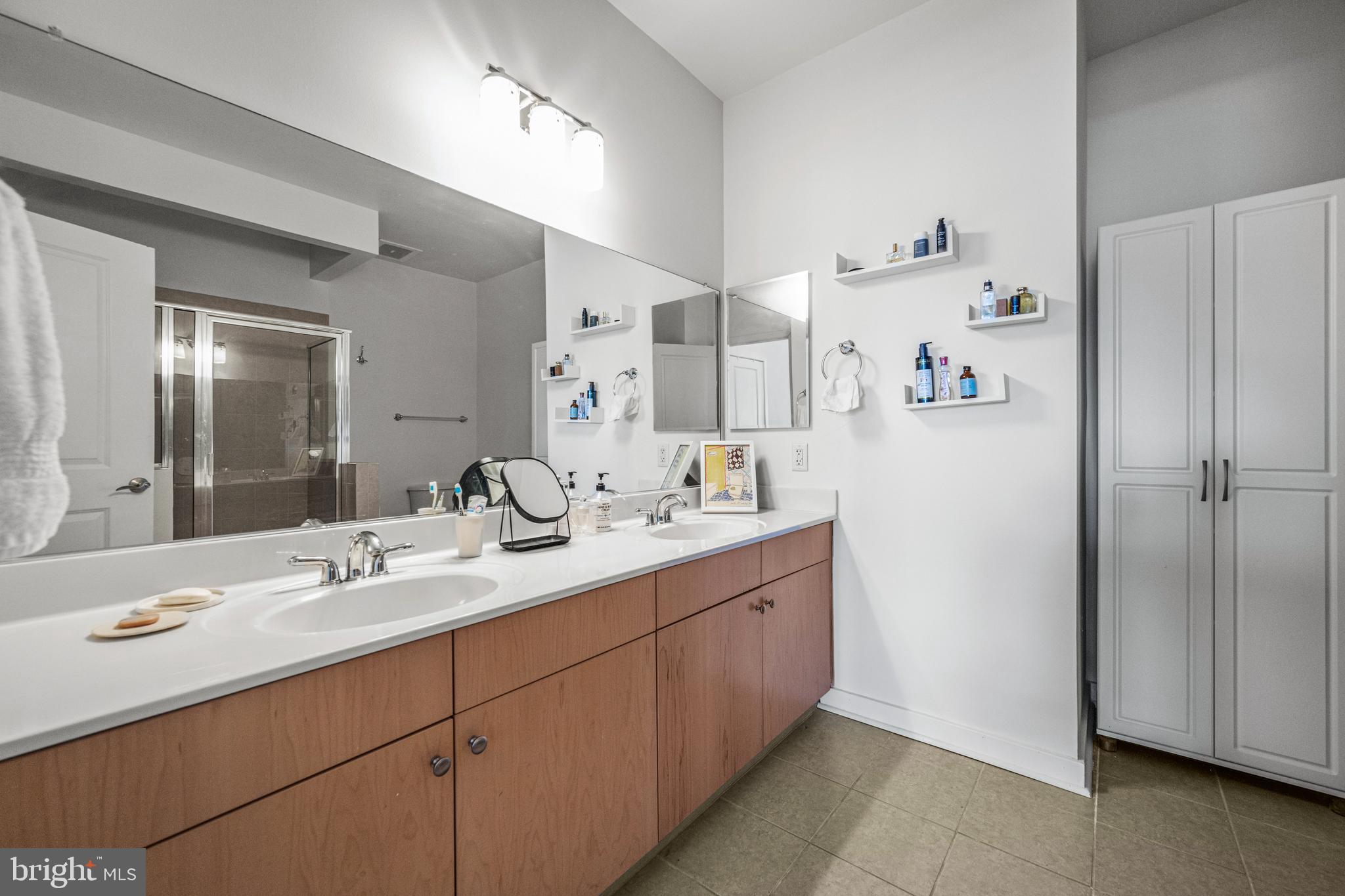 HOPKINS - Residential