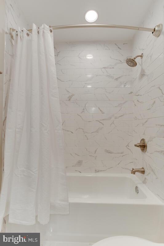 SOMERSET AT BELAIR - Residential