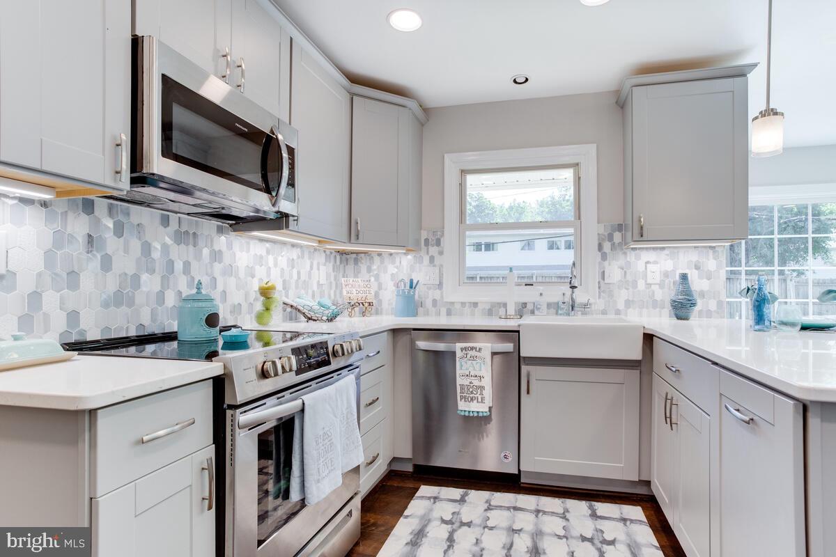 SOMERSET AT BELAIR - Residential