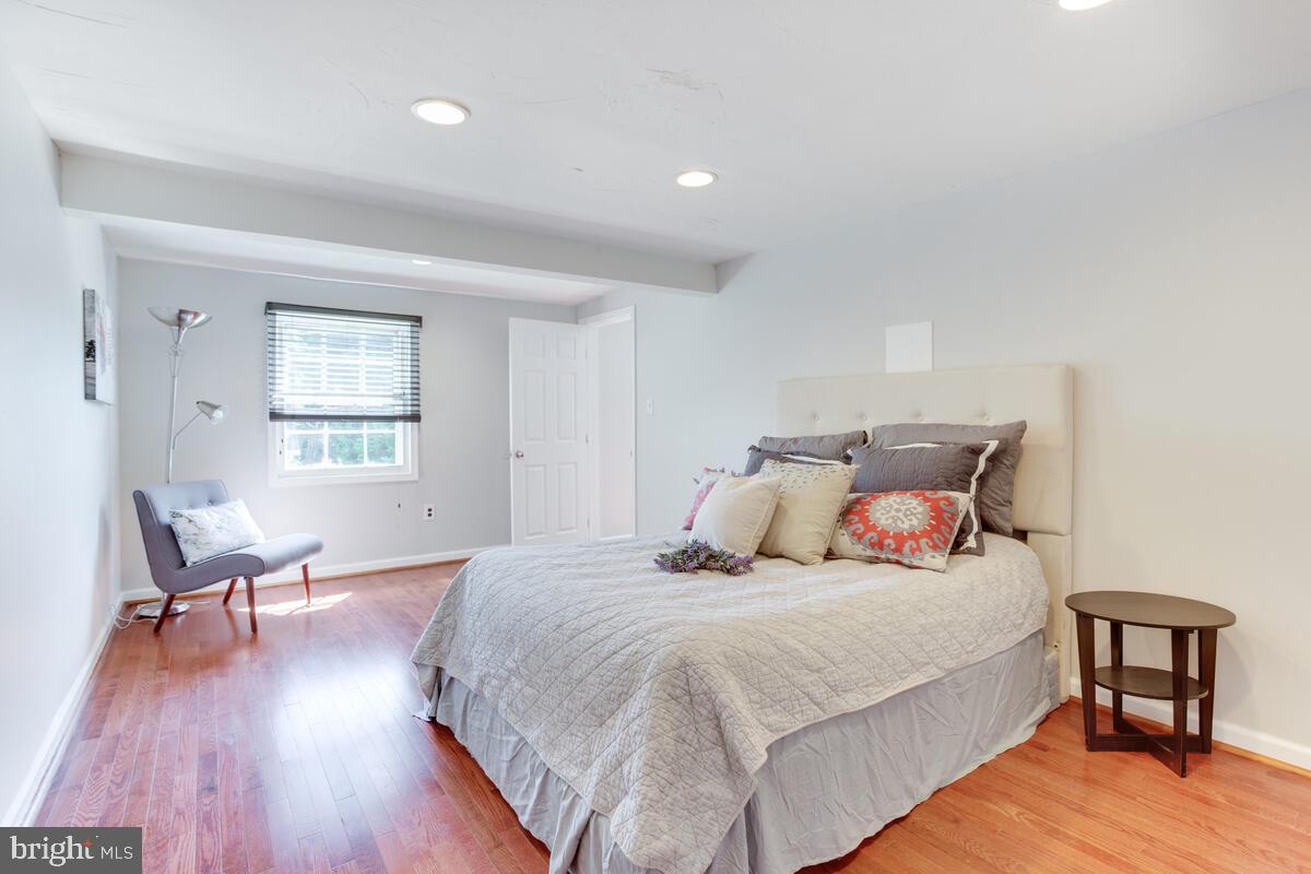 SOMERSET AT BELAIR - Residential