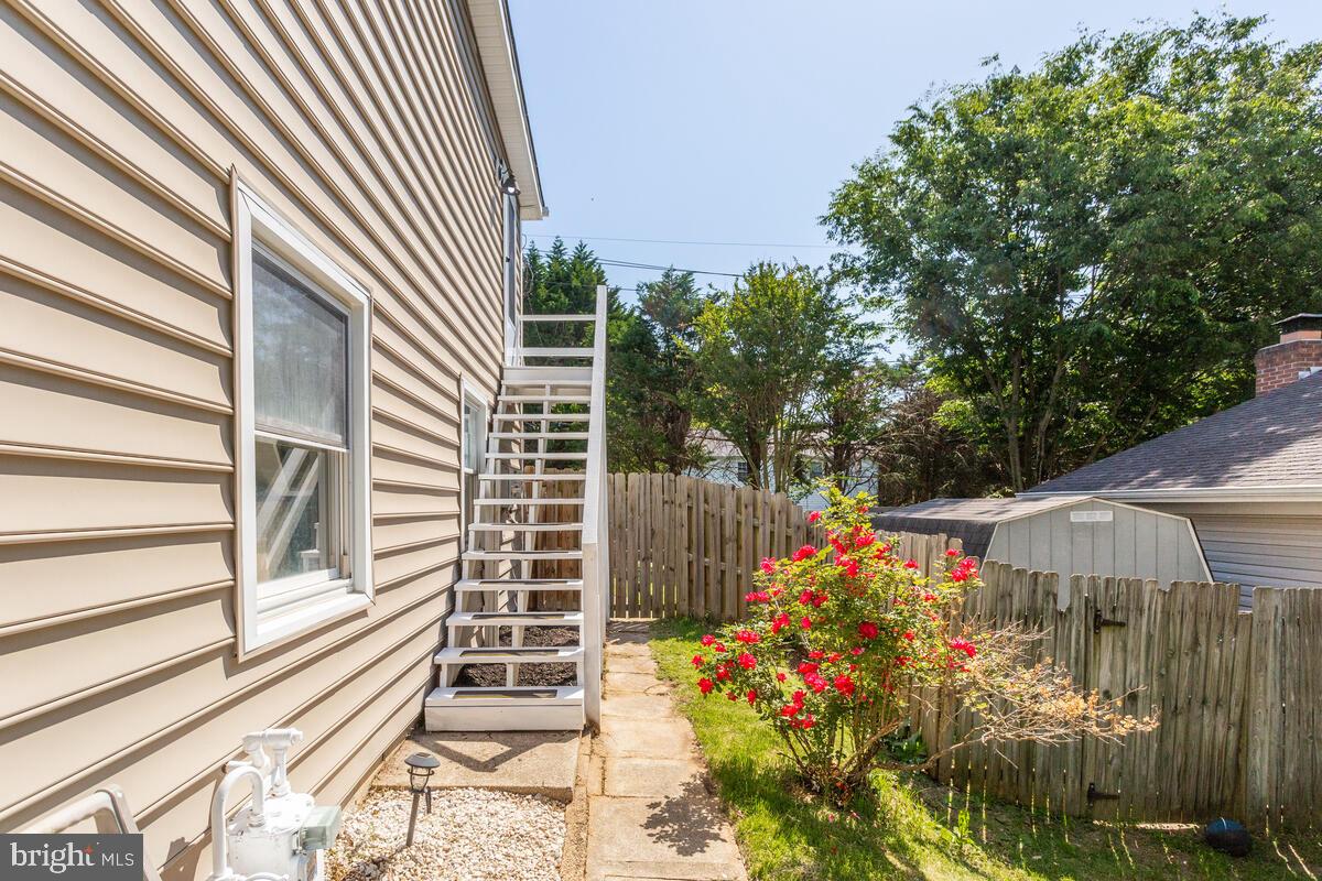 SOMERSET AT BELAIR - Residential