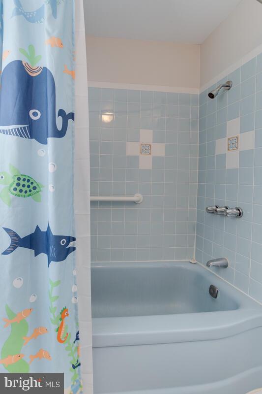 SOMERSET AT BELAIR - Residential