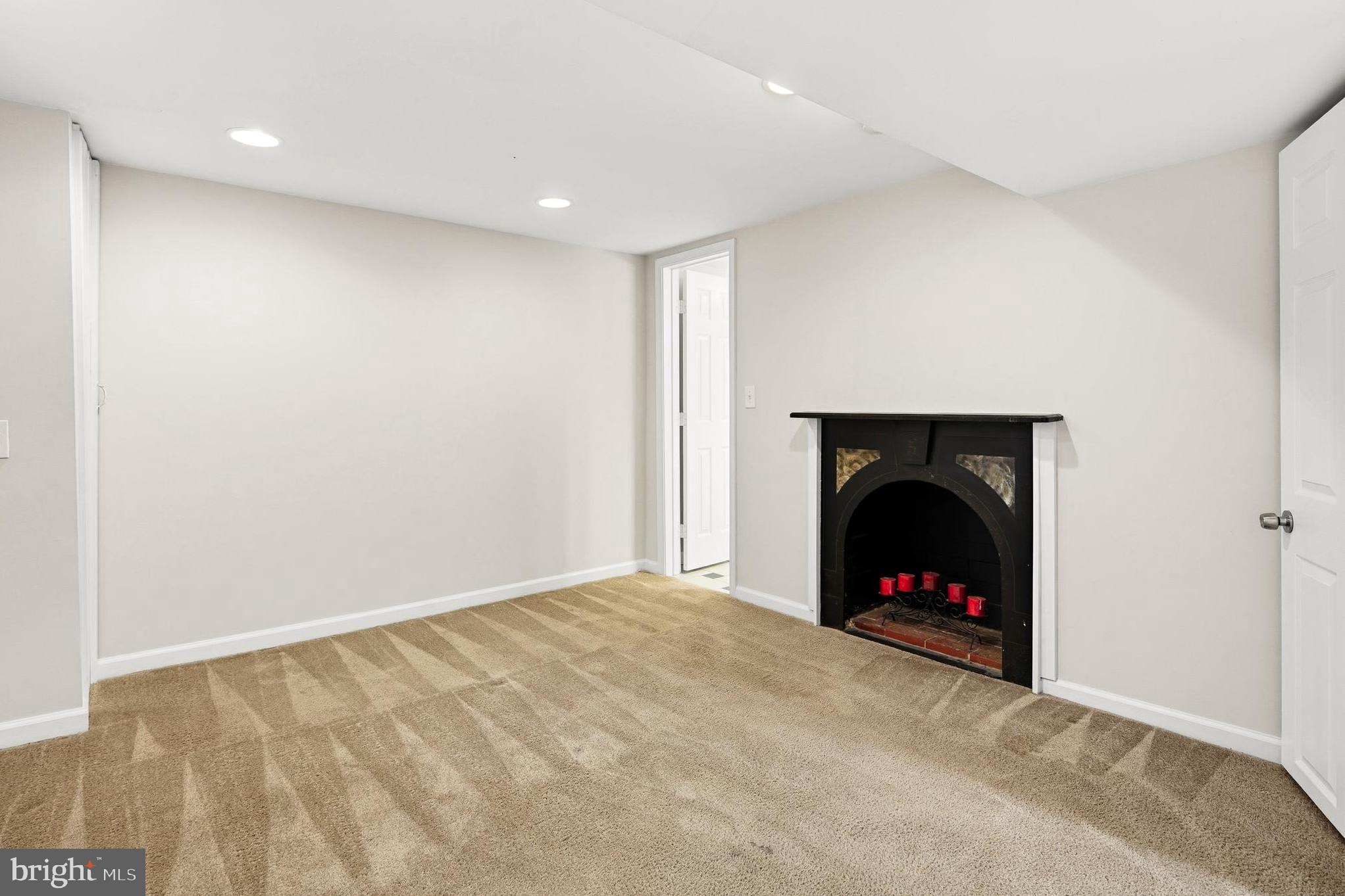 TYLER PARK - Residential