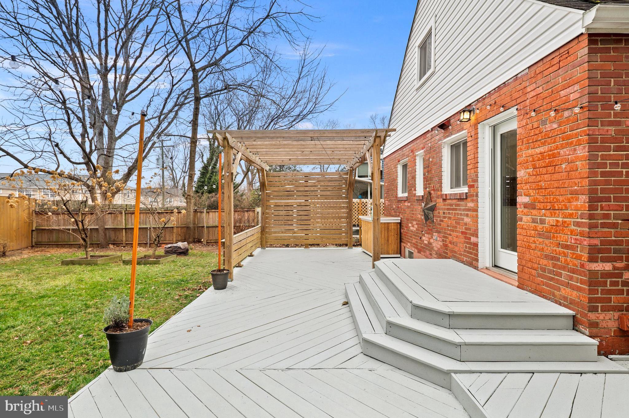 TYLER PARK - Residential