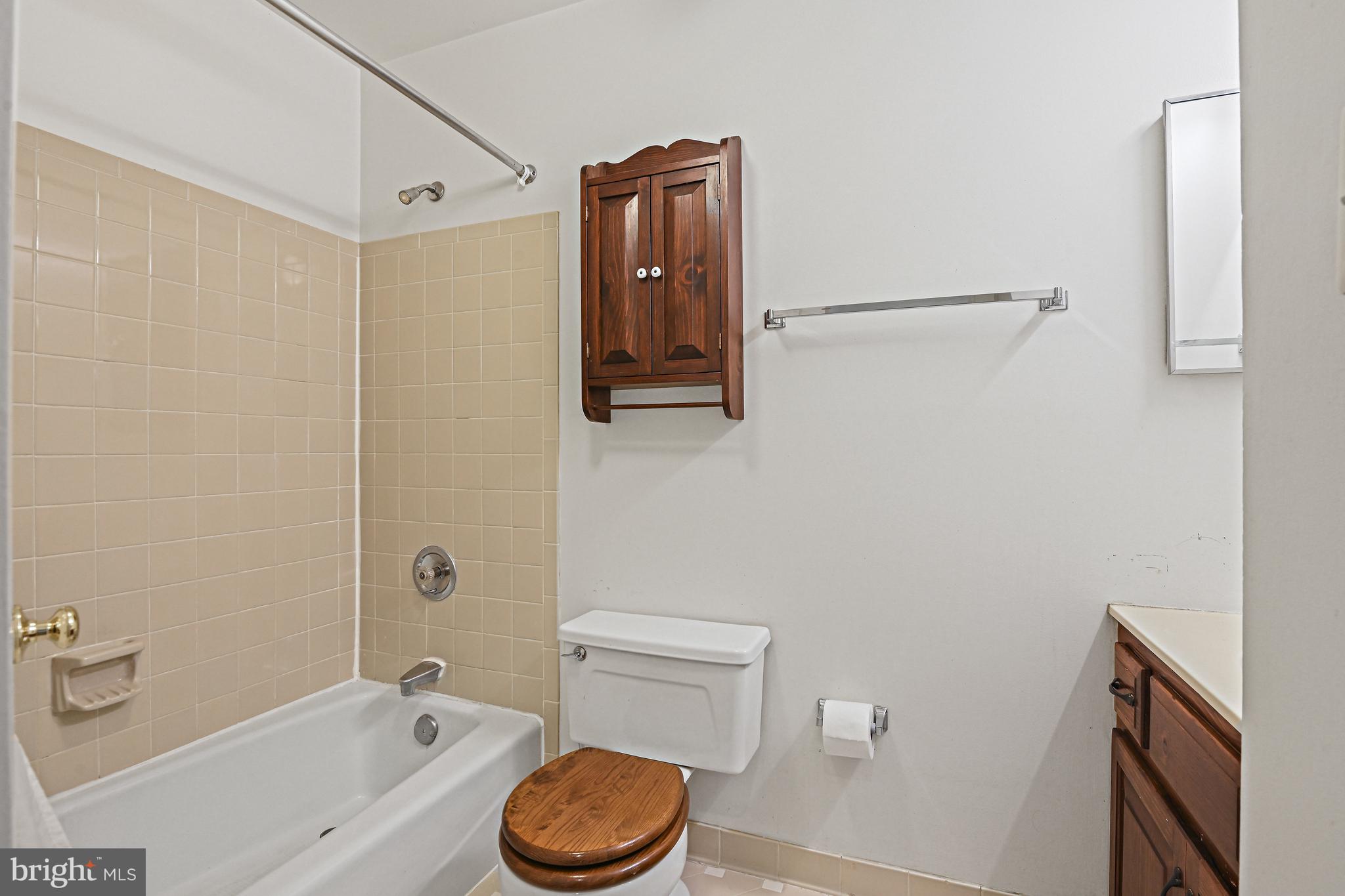 HAMEL HILL - Residential