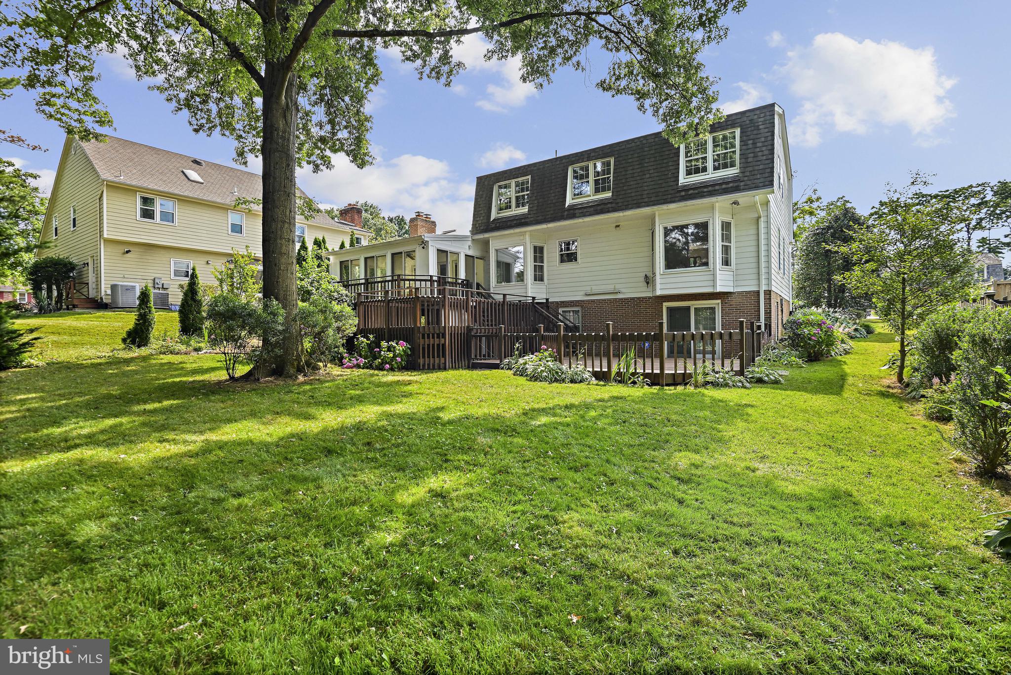 HAMEL HILL - Residential