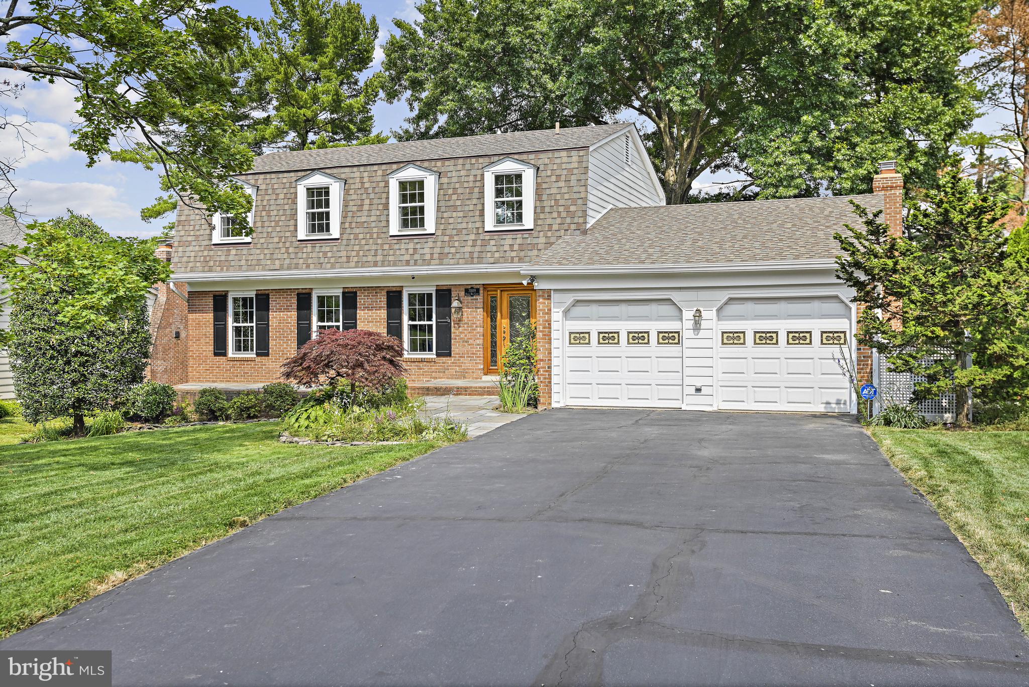 HAMEL HILL - Residential