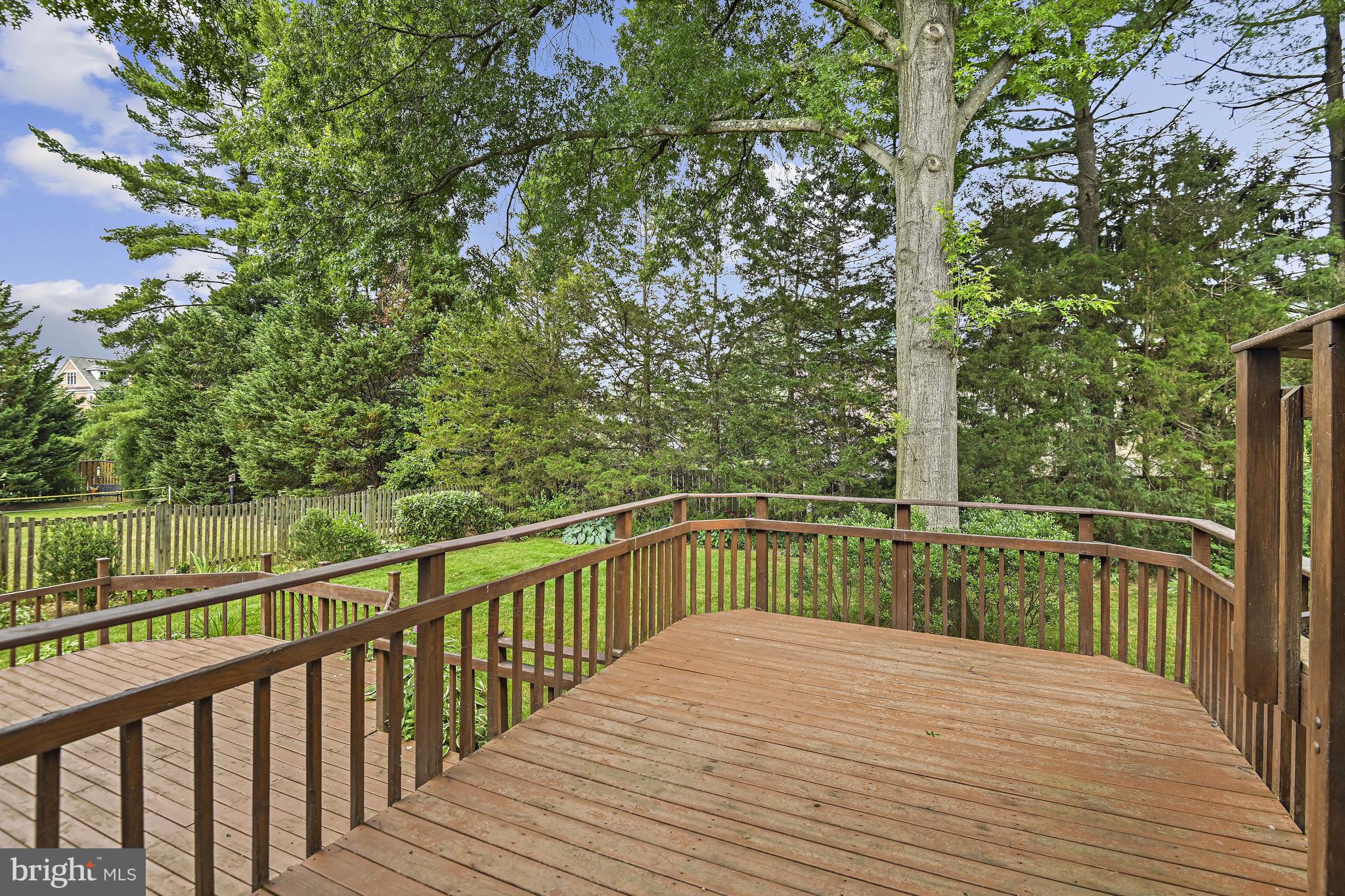 HAMEL HILL - Residential