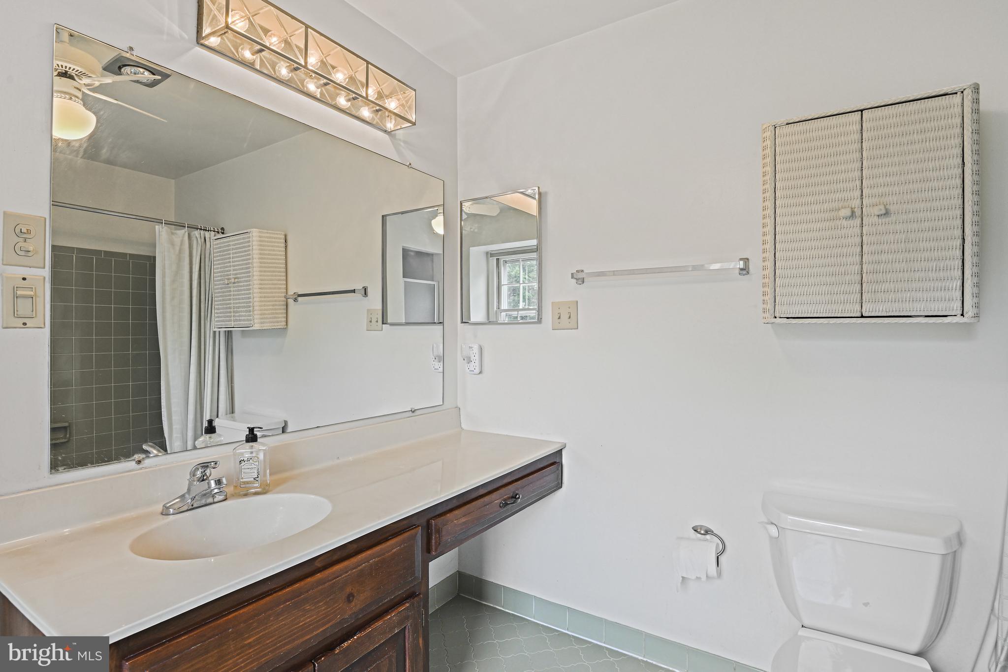 HAMEL HILL - Residential