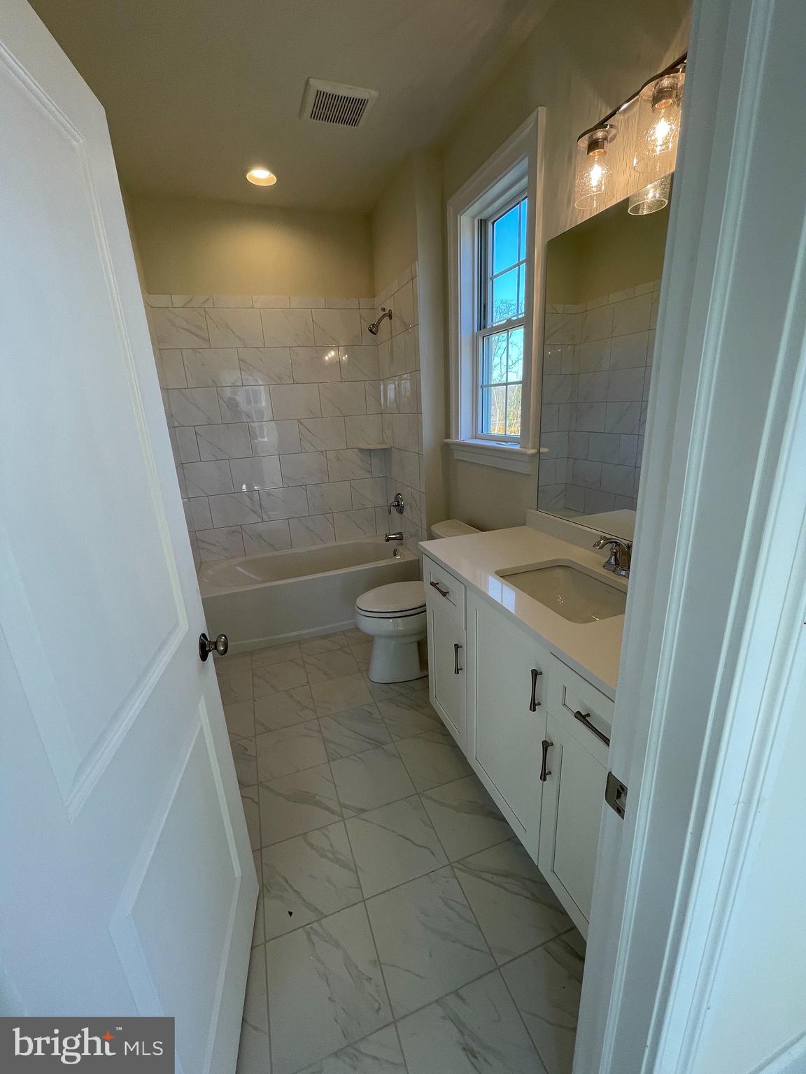 BOXWOOD HILL AT WAYNE - Residential