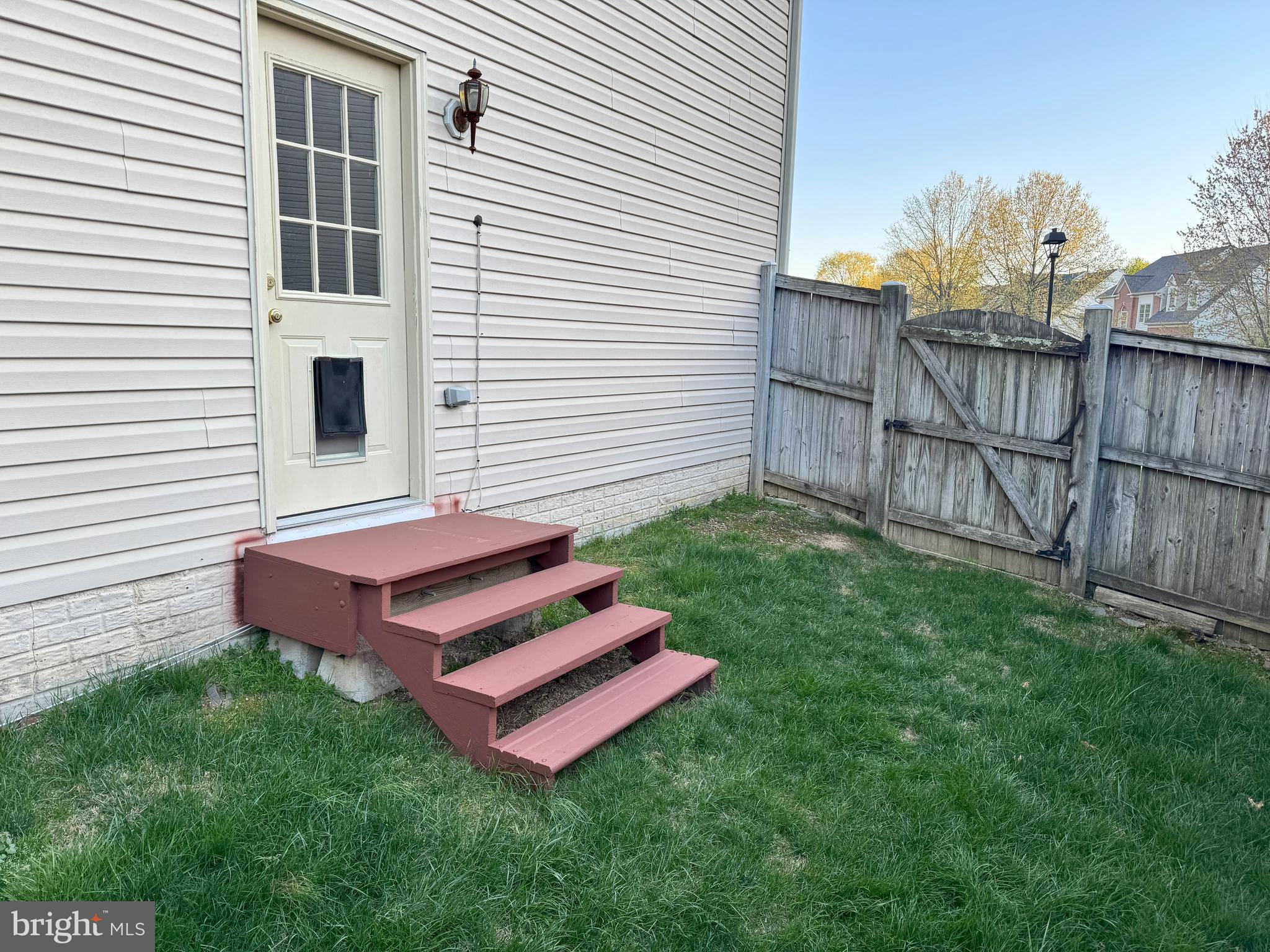 VICTORIA OAKS - Residential Lease