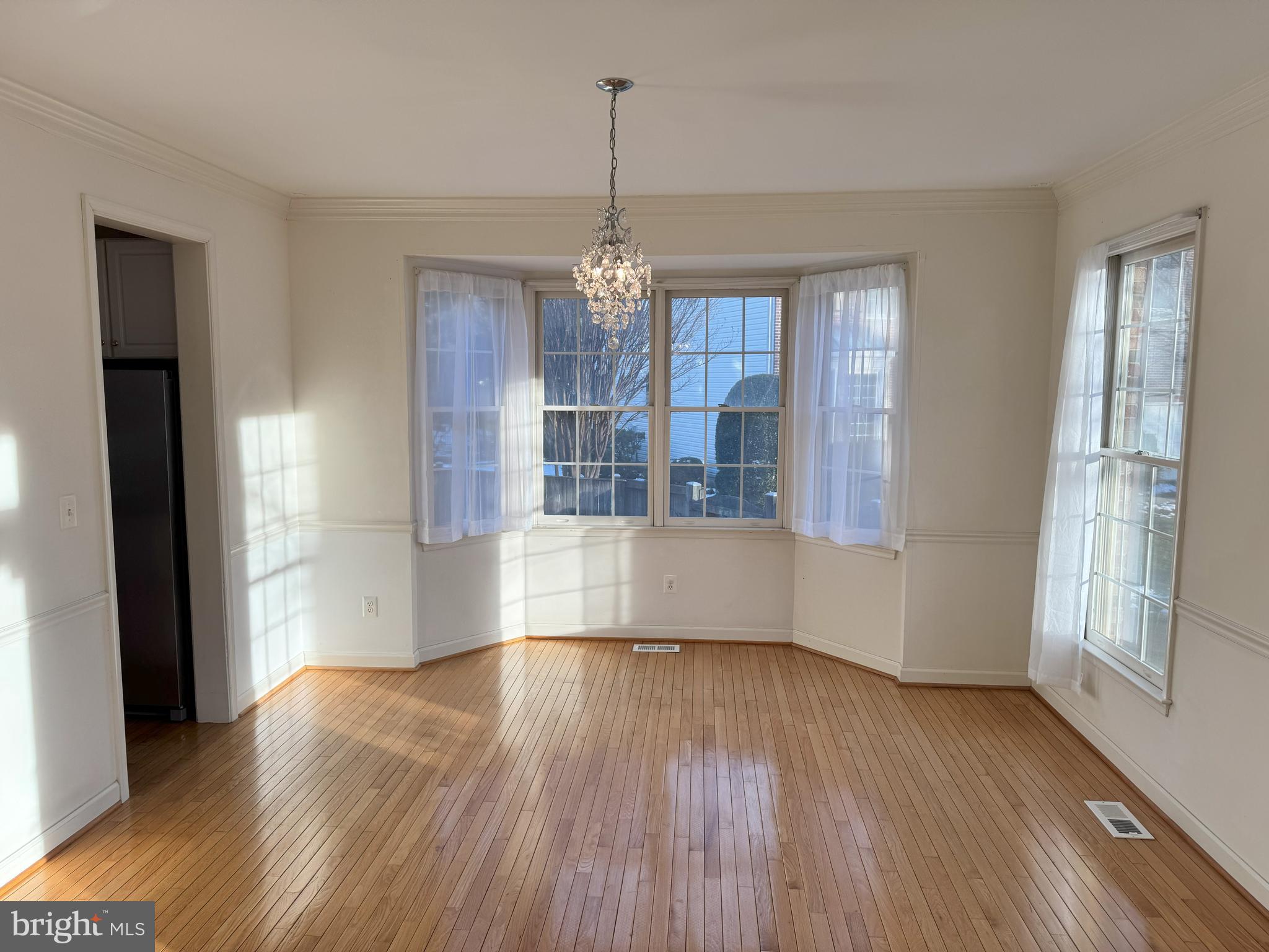 VICTORIA OAKS - Residential Lease