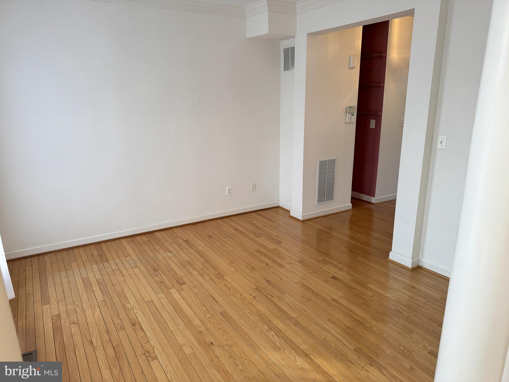 VICTORIA OAKS - Residential Lease