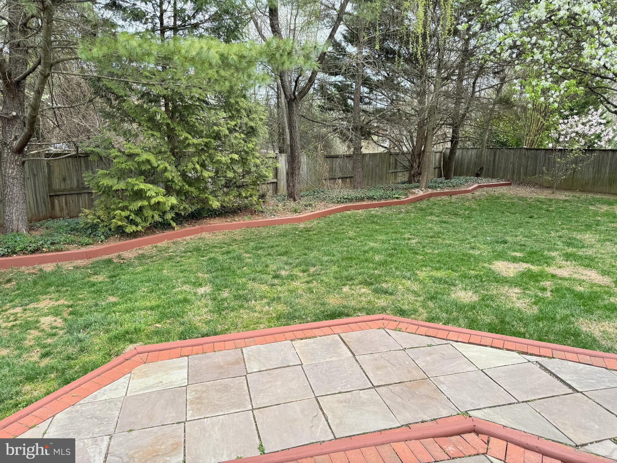 VICTORIA OAKS - Residential Lease